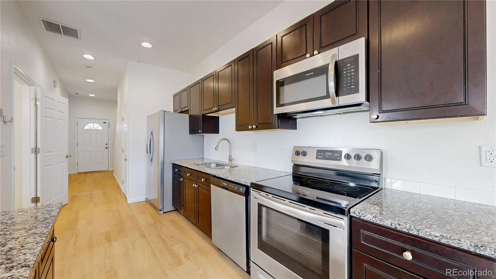 2621 Sable Blvd, Aurora, CO 80011