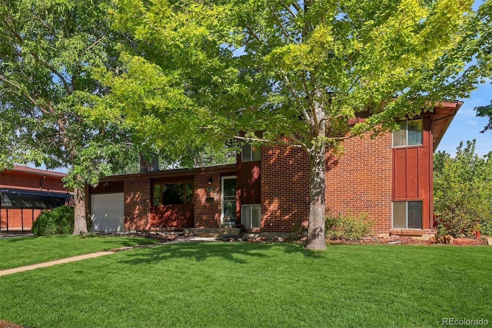 6036 Parfet St, Arvada, CO 80004