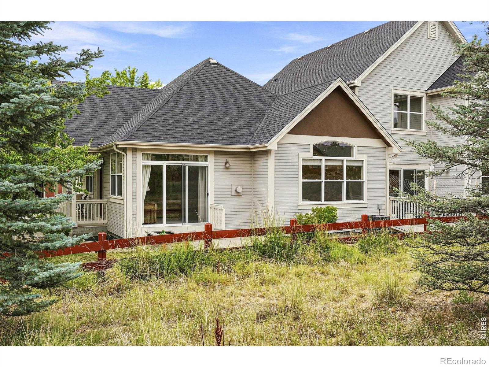 569 Wild Ridge Ln, Lafayette, CO 80026