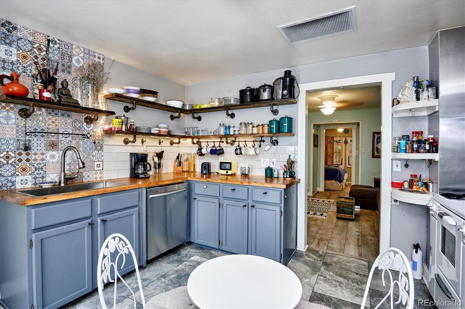746 Stuart St, Denver, CO 80204
