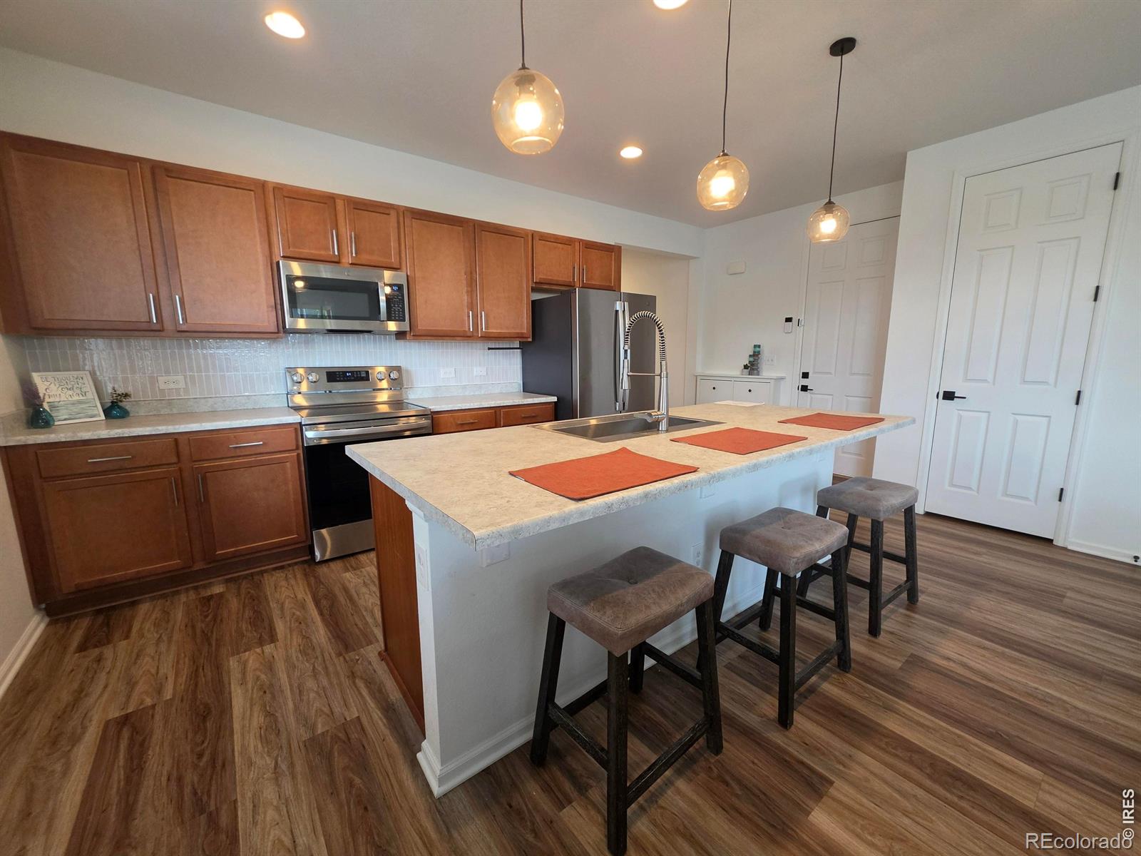 937 Eva Peak Dr, Erie, CO 80516