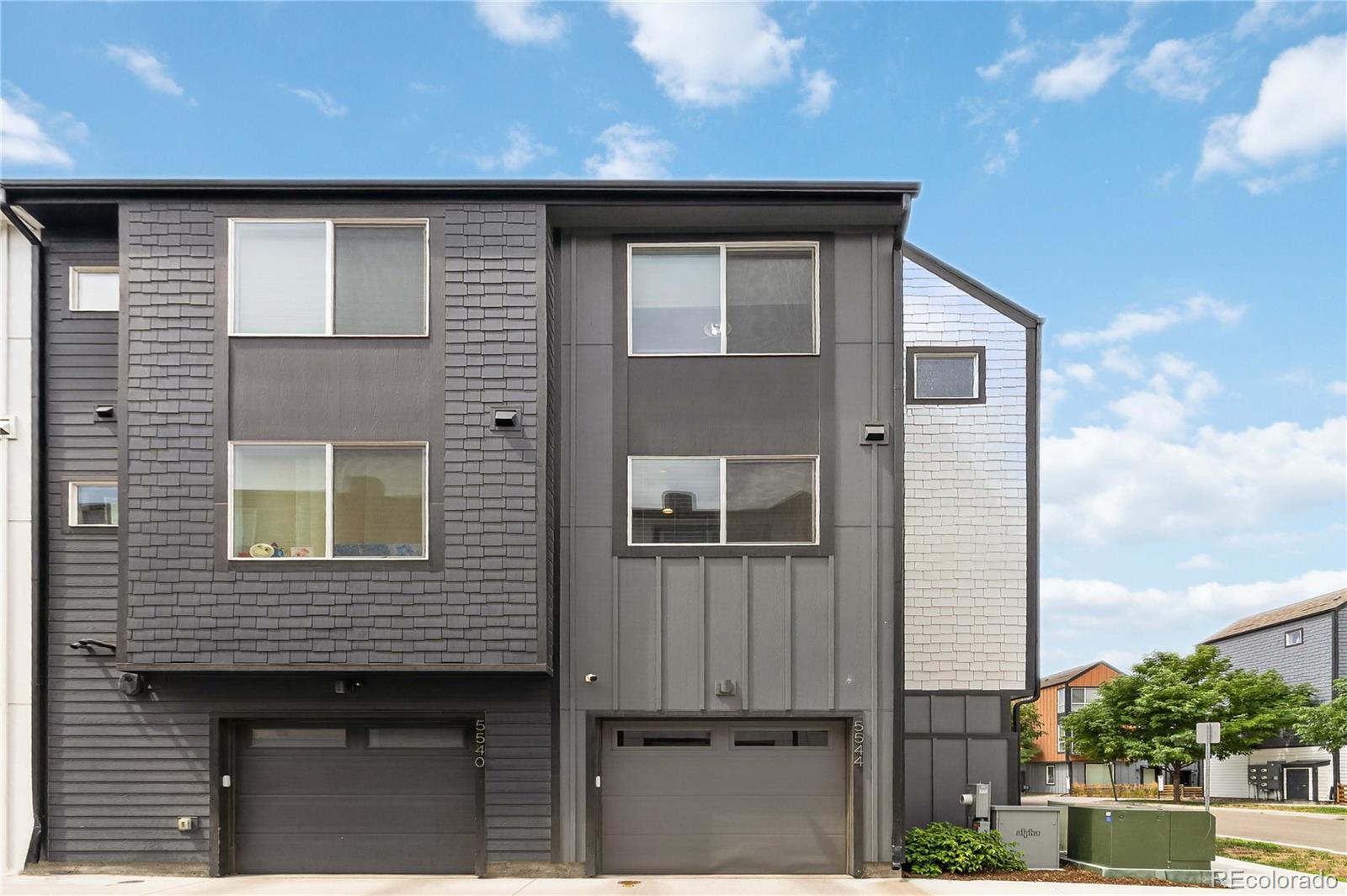 5544 W 10th Pl, Denver, CO 80214