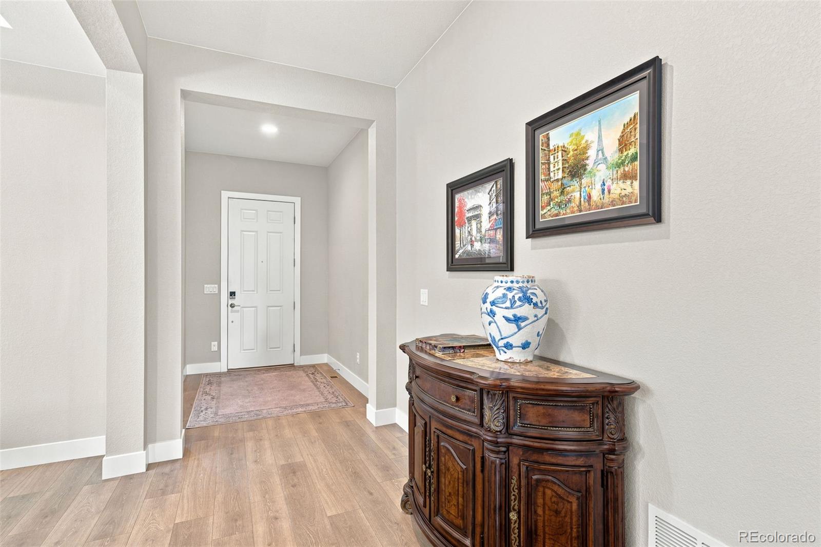 8263 Estes Park Ave, Littleton, CO 80125