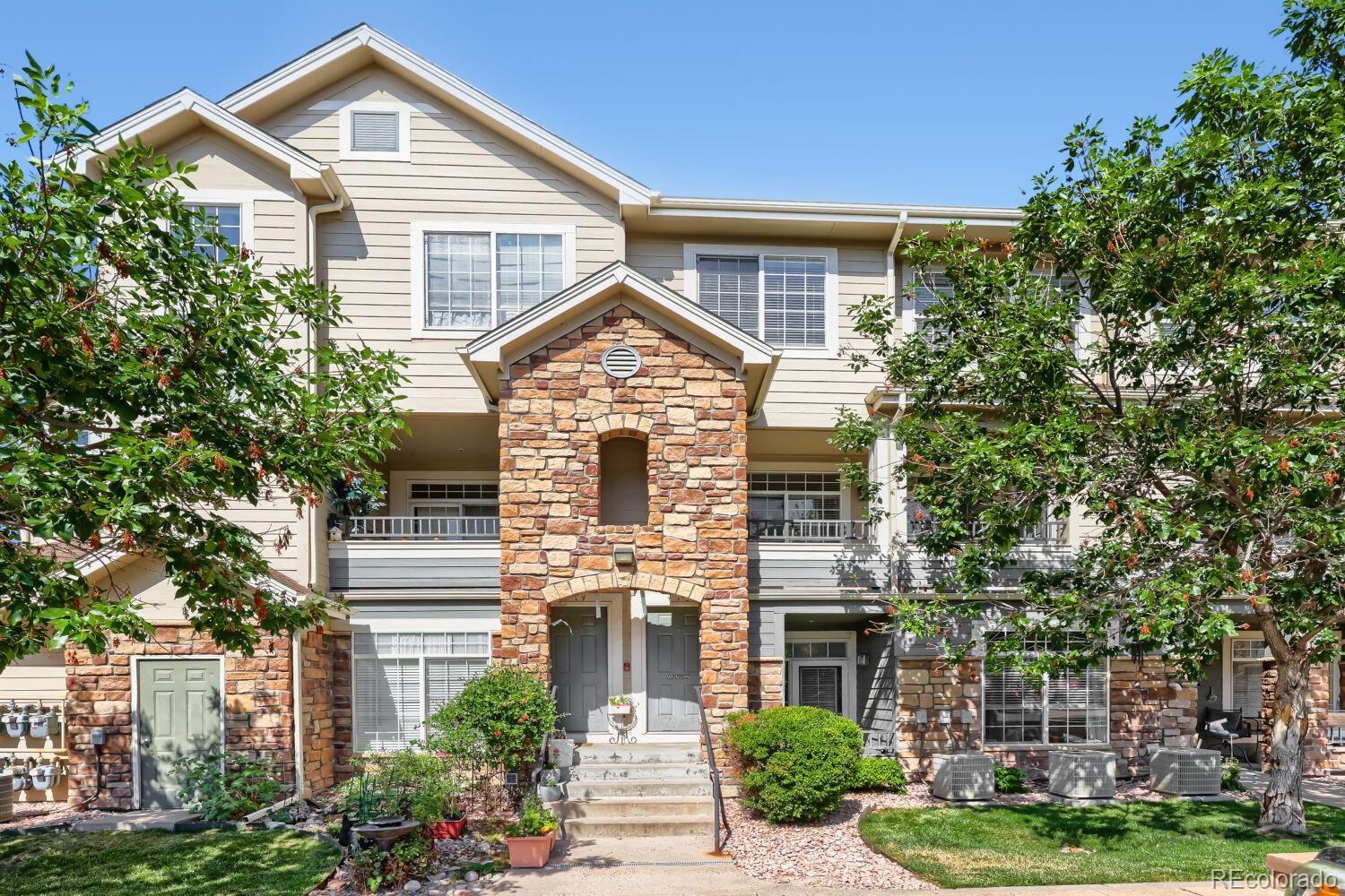 474 Black Feather Loop #413, Castle Rock, CO 80104