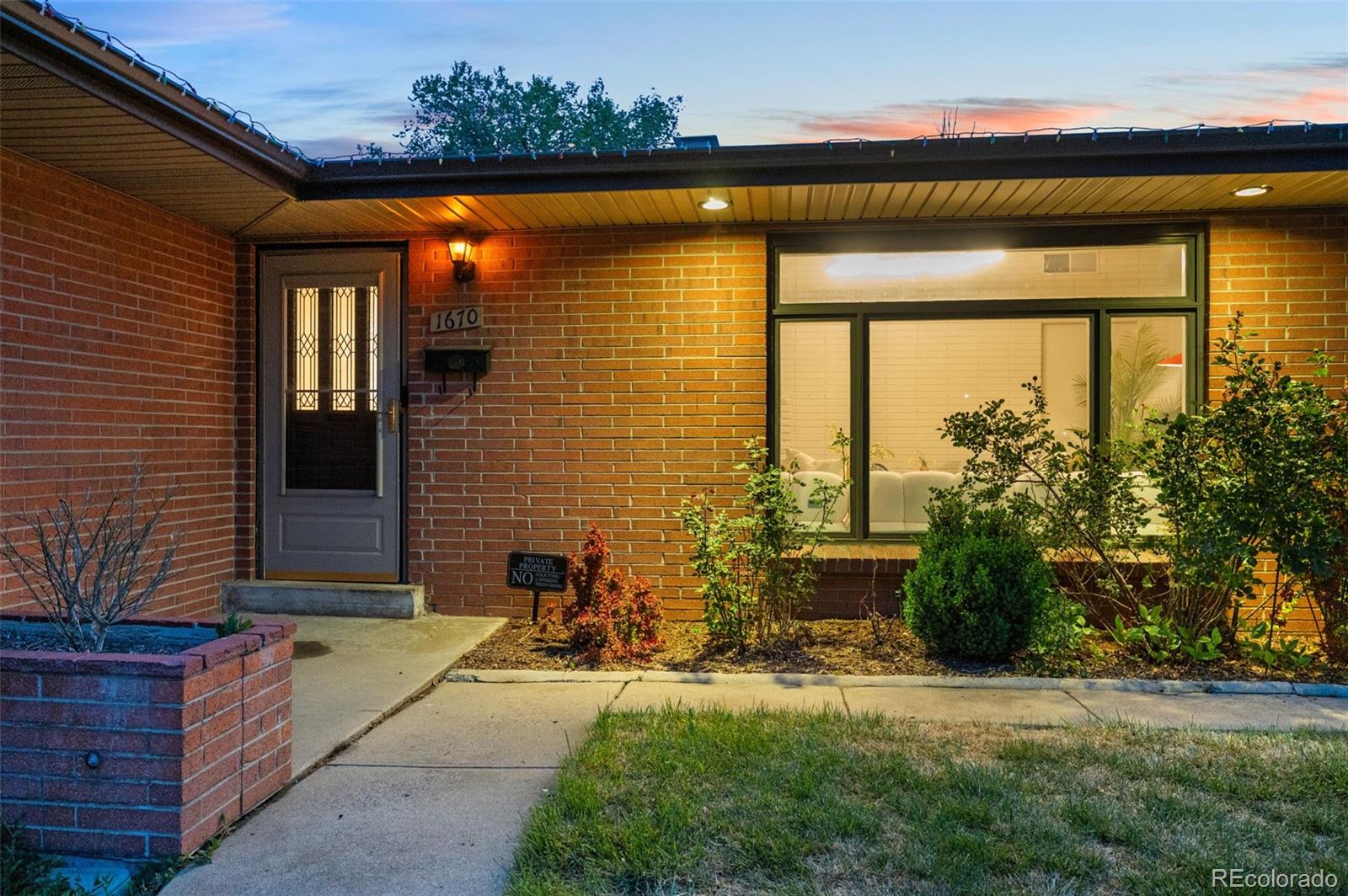 1670 Zenobia St, Denver, CO 80204