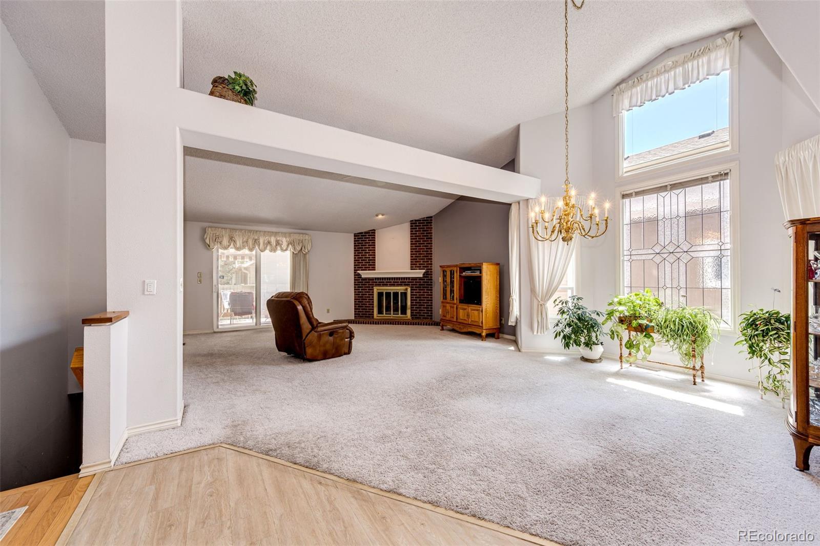 2566 S Independence Ct, Lakewood, CO 80227