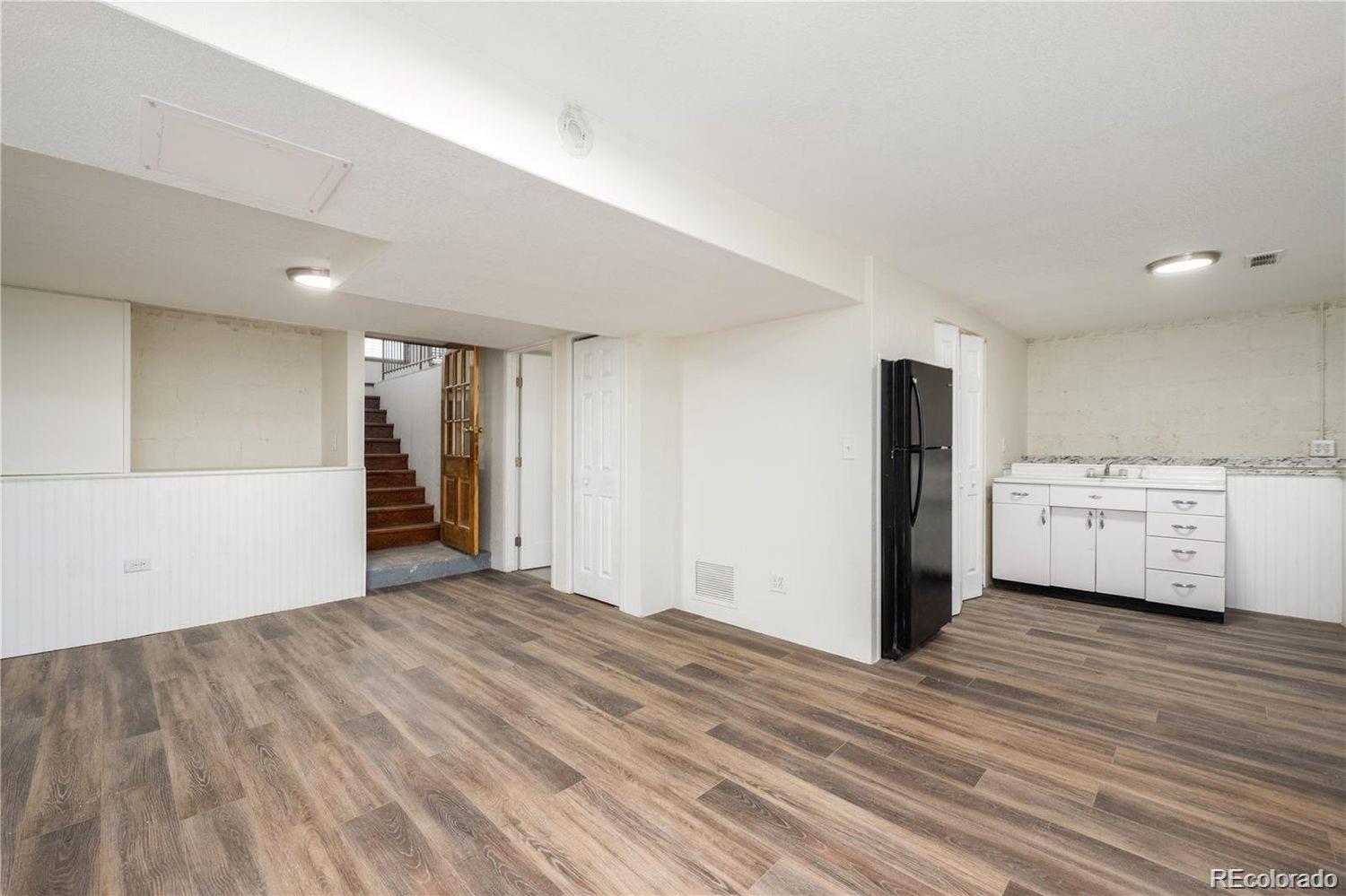 2102 S Pearl St, Denver, CO 80210