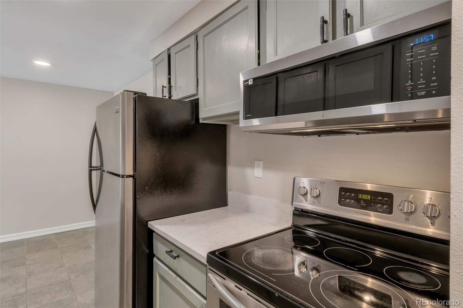 130 E Highline Cir #103, Centennial, CO 80122