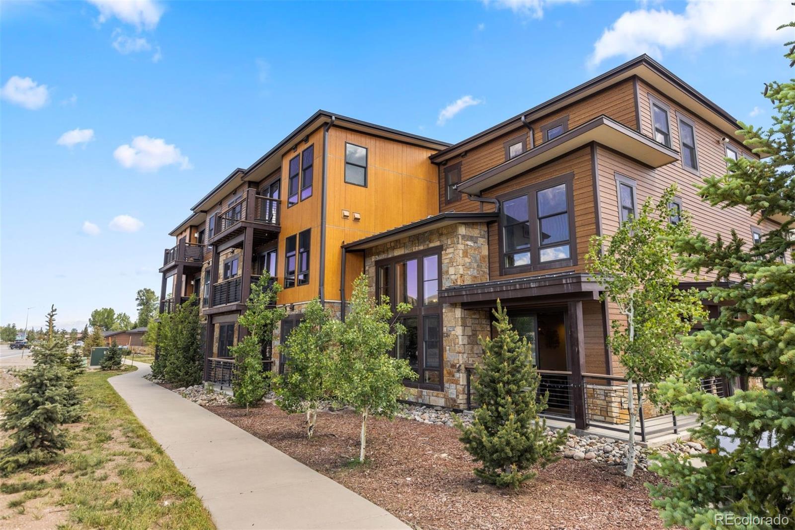 1060 Blue River Pw #102, Silverthorne, CO 80498