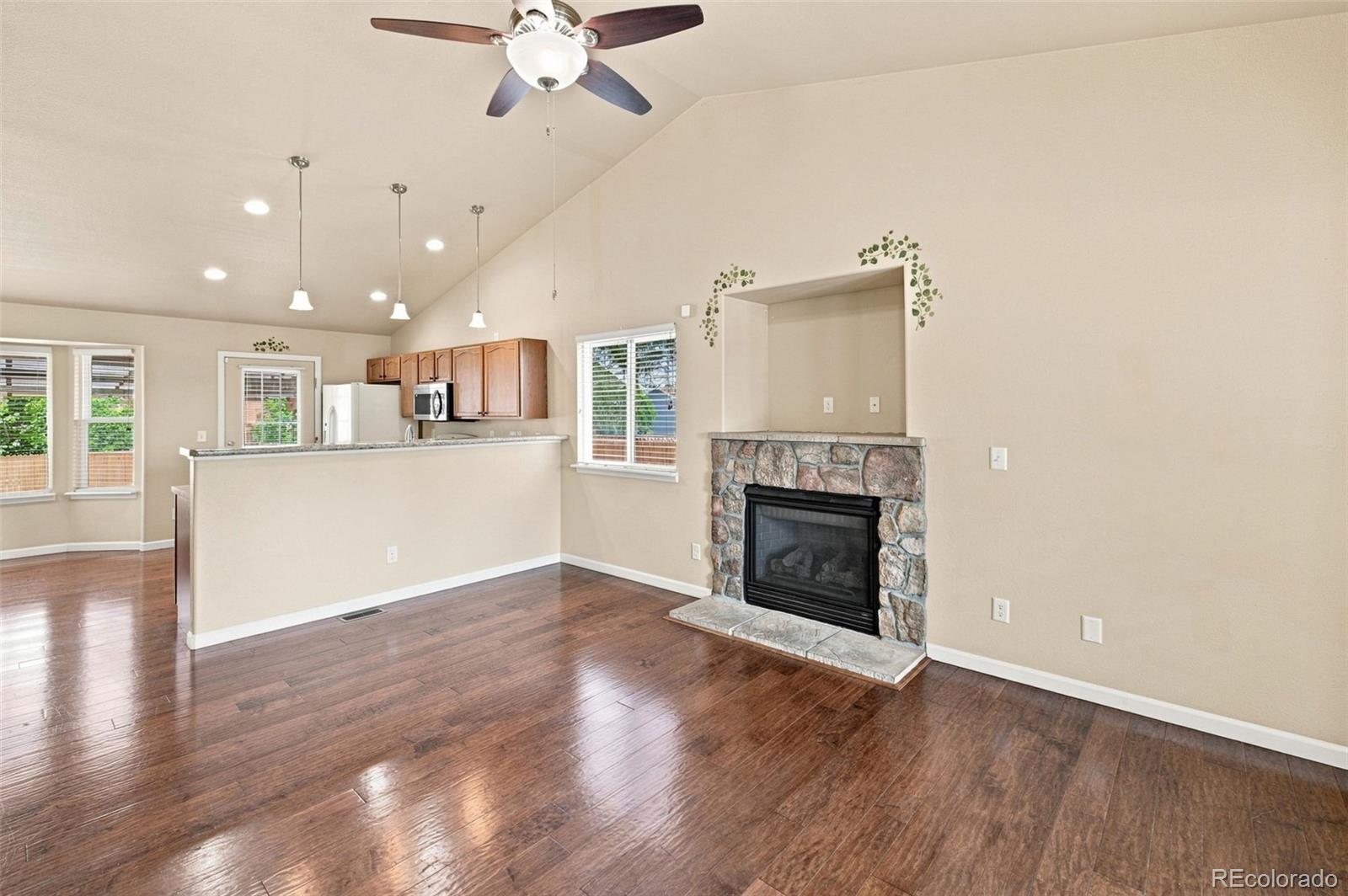 7425 Twin Valley Ter, Colorado Springs, CO 80925