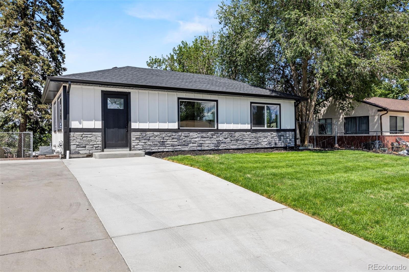 2131 W Gill Pl, Denver, CO 80223