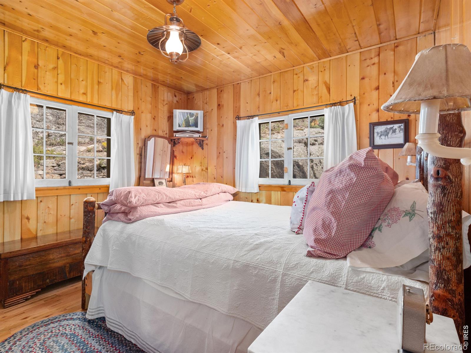 2426 Riverside Dr, Lyons, CO 80540