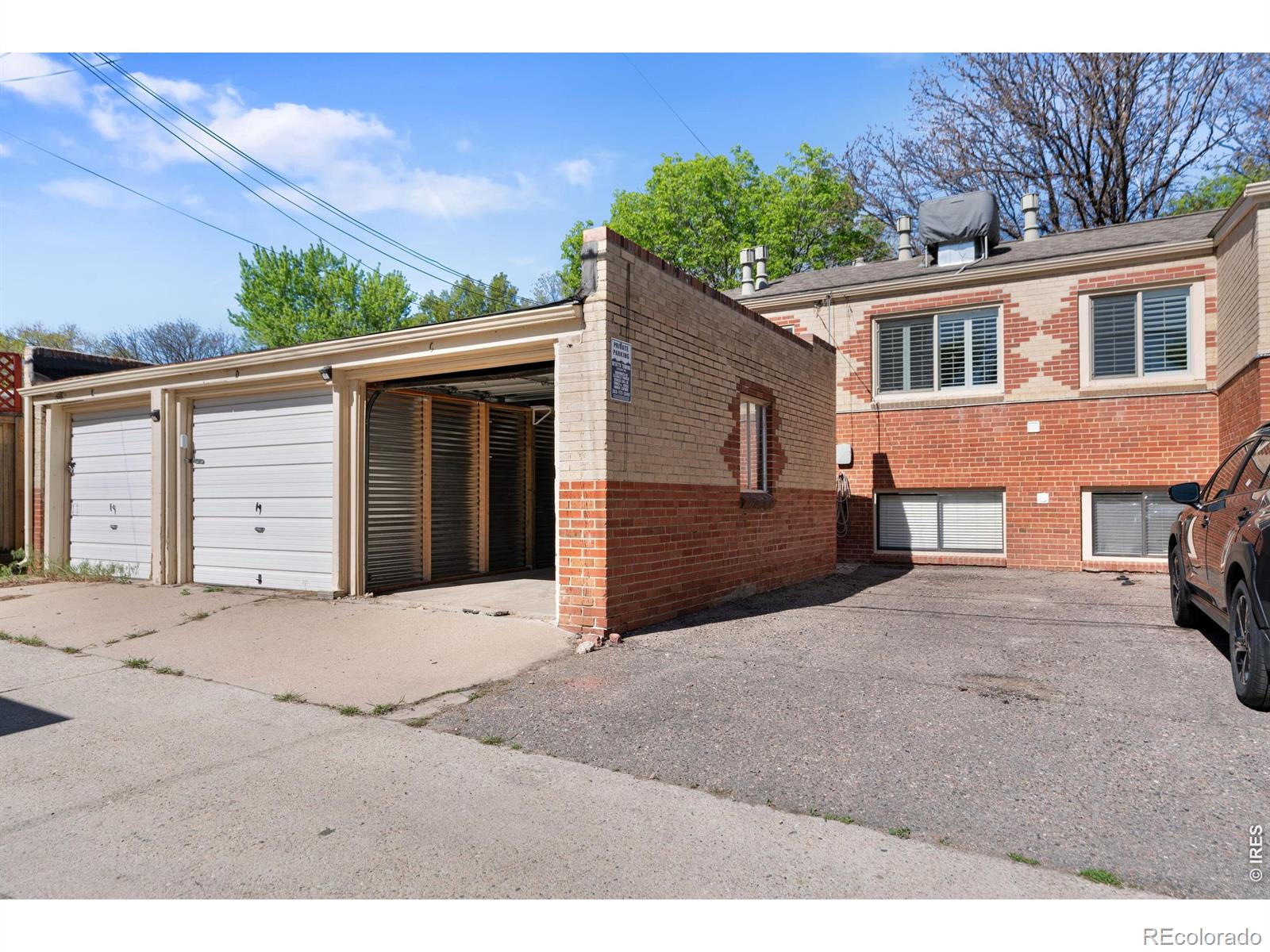 762 Dexter St, Denver, CO 80220