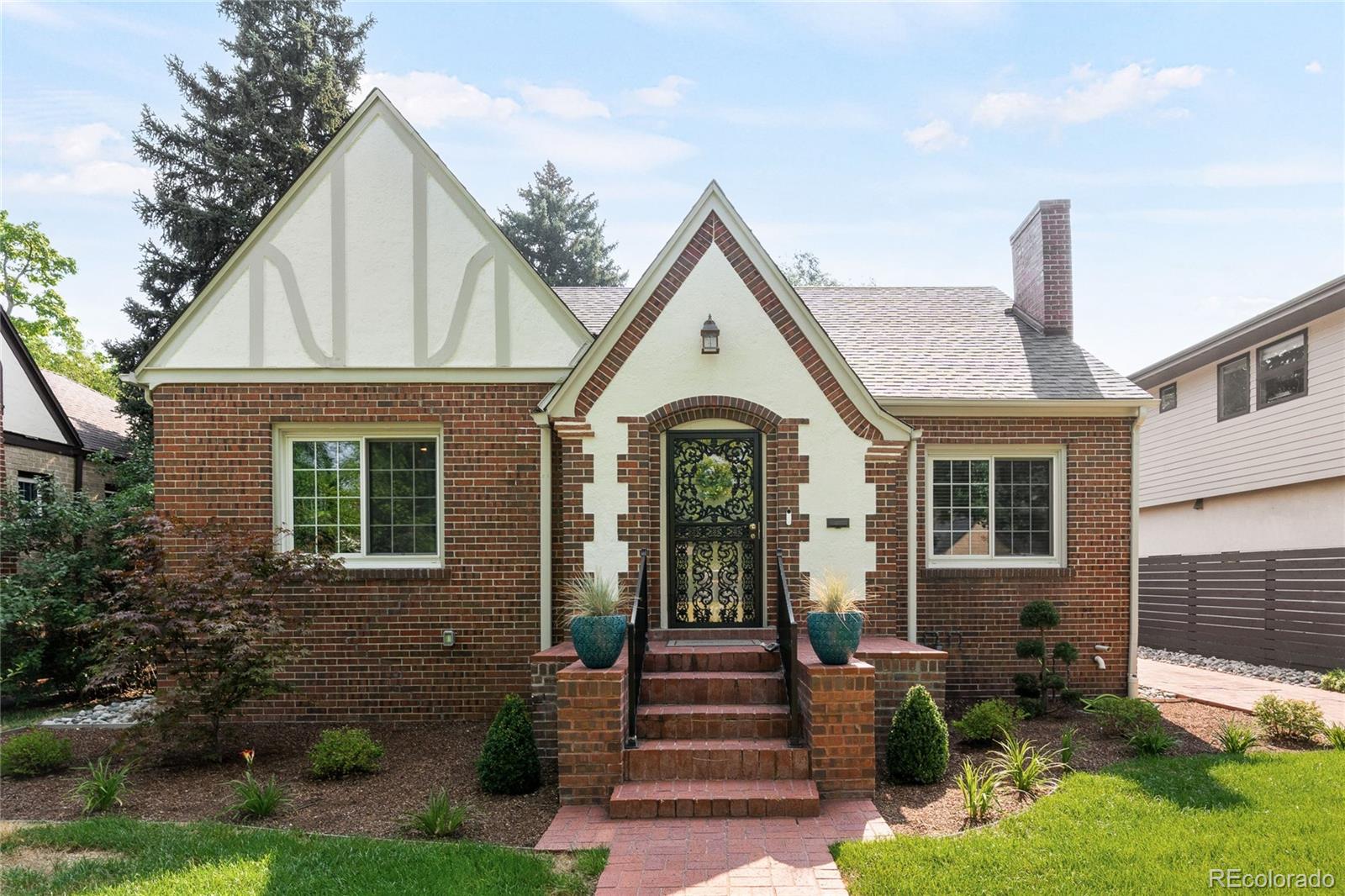 2068 Jasmine St, Denver, CO 80207