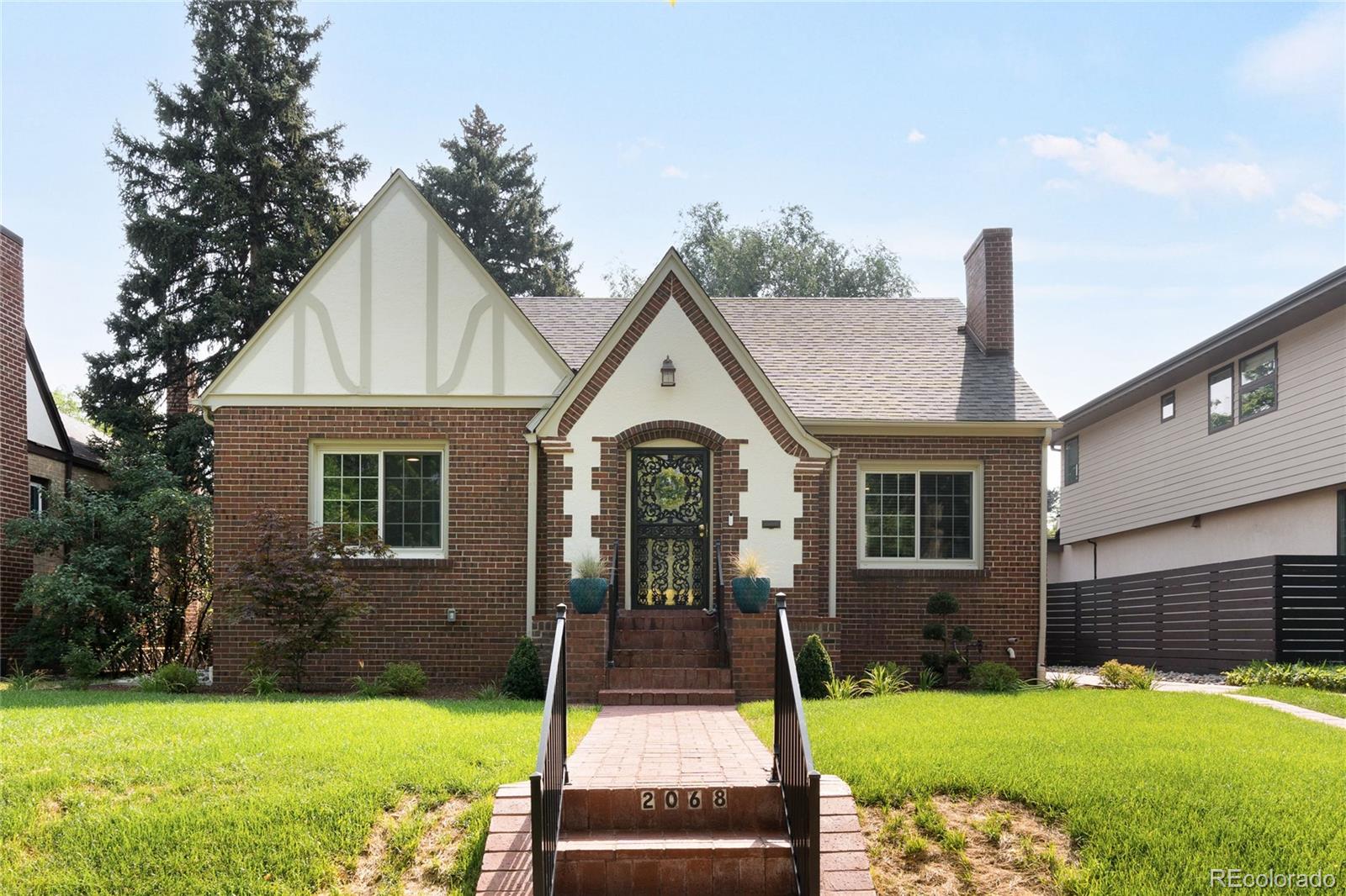 2068 Jasmine St, Denver, CO 80207