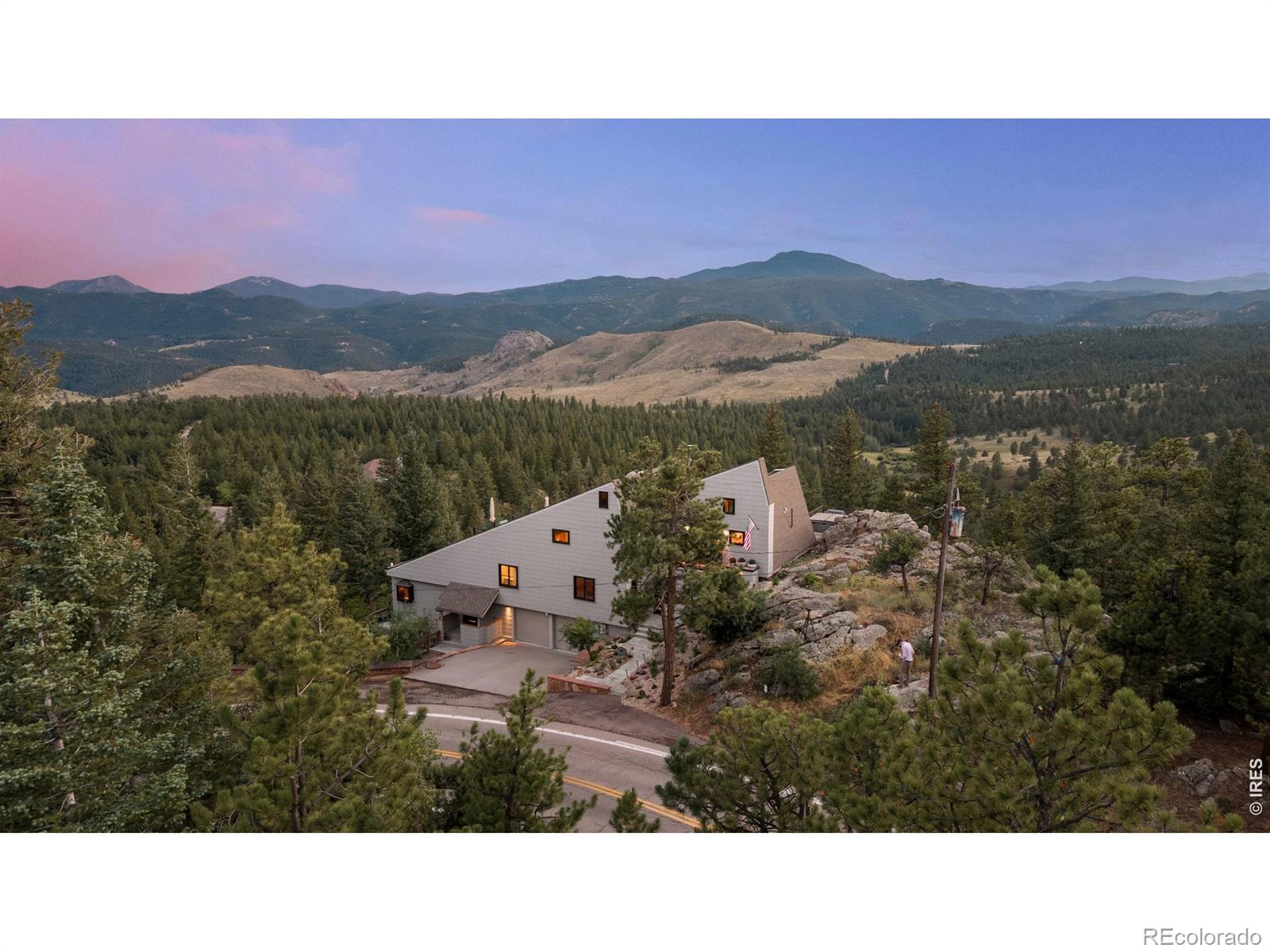 6722 Flagstaff Rd, Boulder, CO 80302