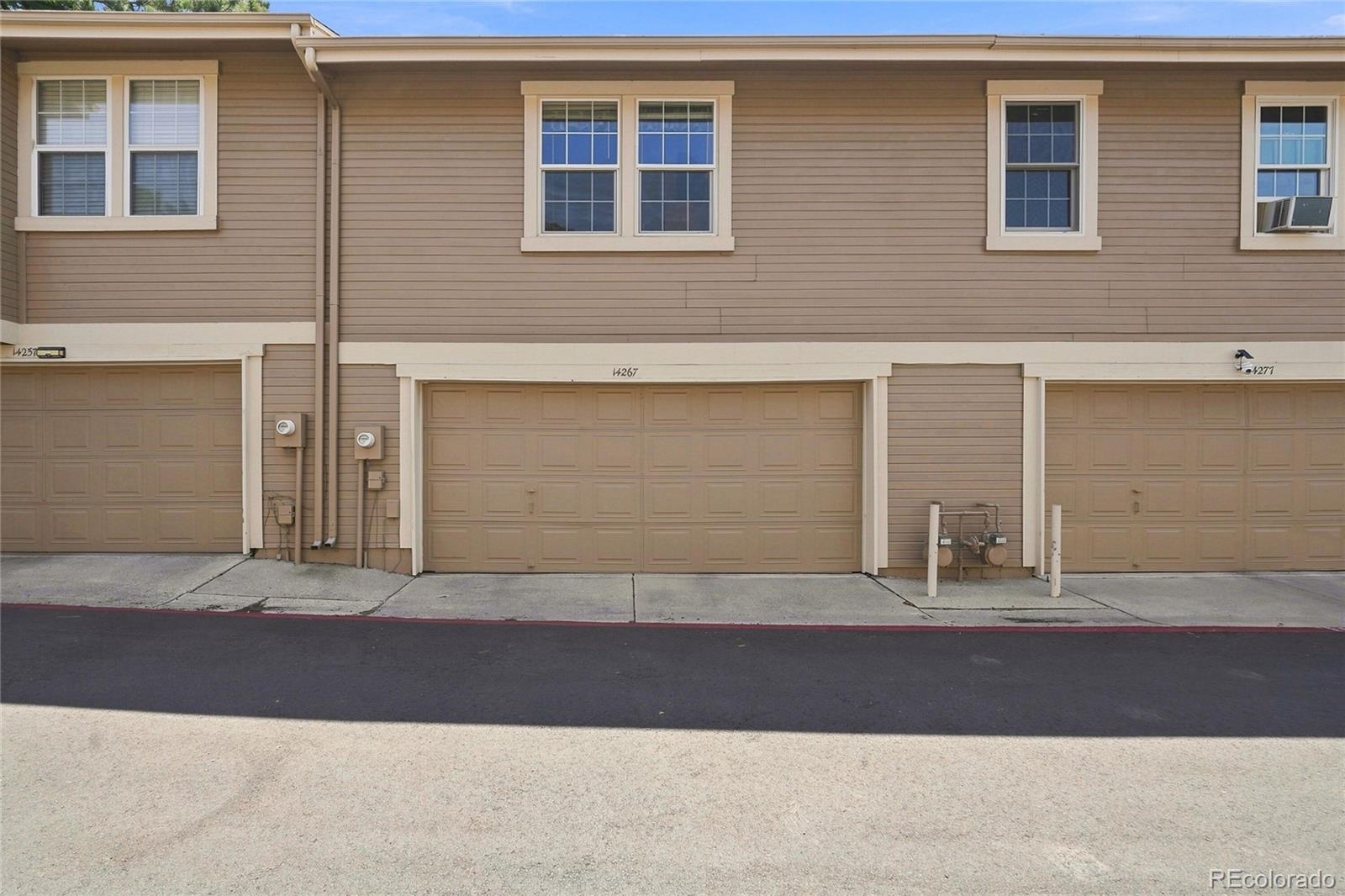 14267 E Quinn Cir, Aurora, CO 80015