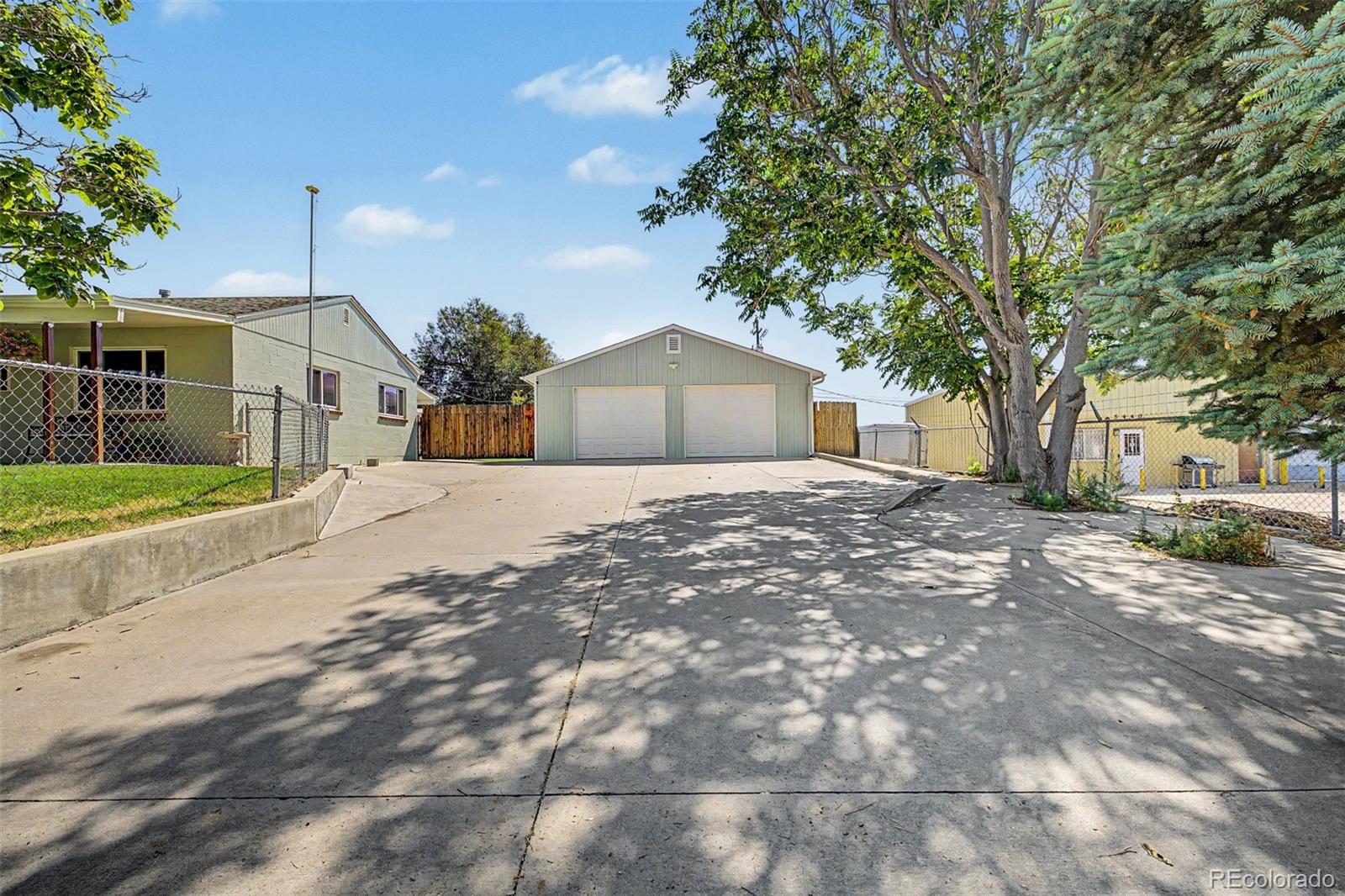 5480 Niagara St, Commerce City, CO 80022