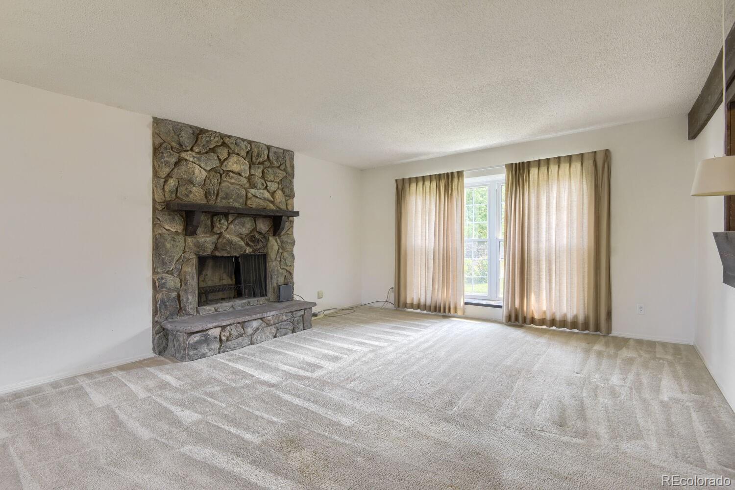 9047 E Chenango Ave, Greenwood Village, CO 80111