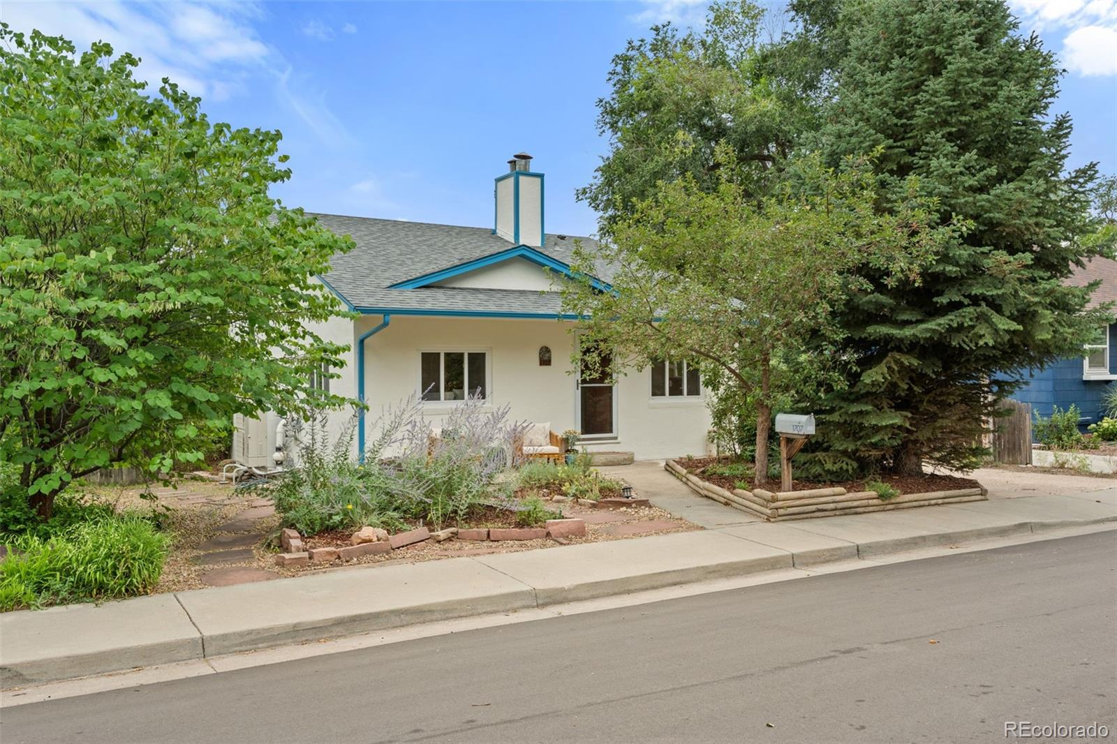 1707 Short Pl, Longmont, CO 80501