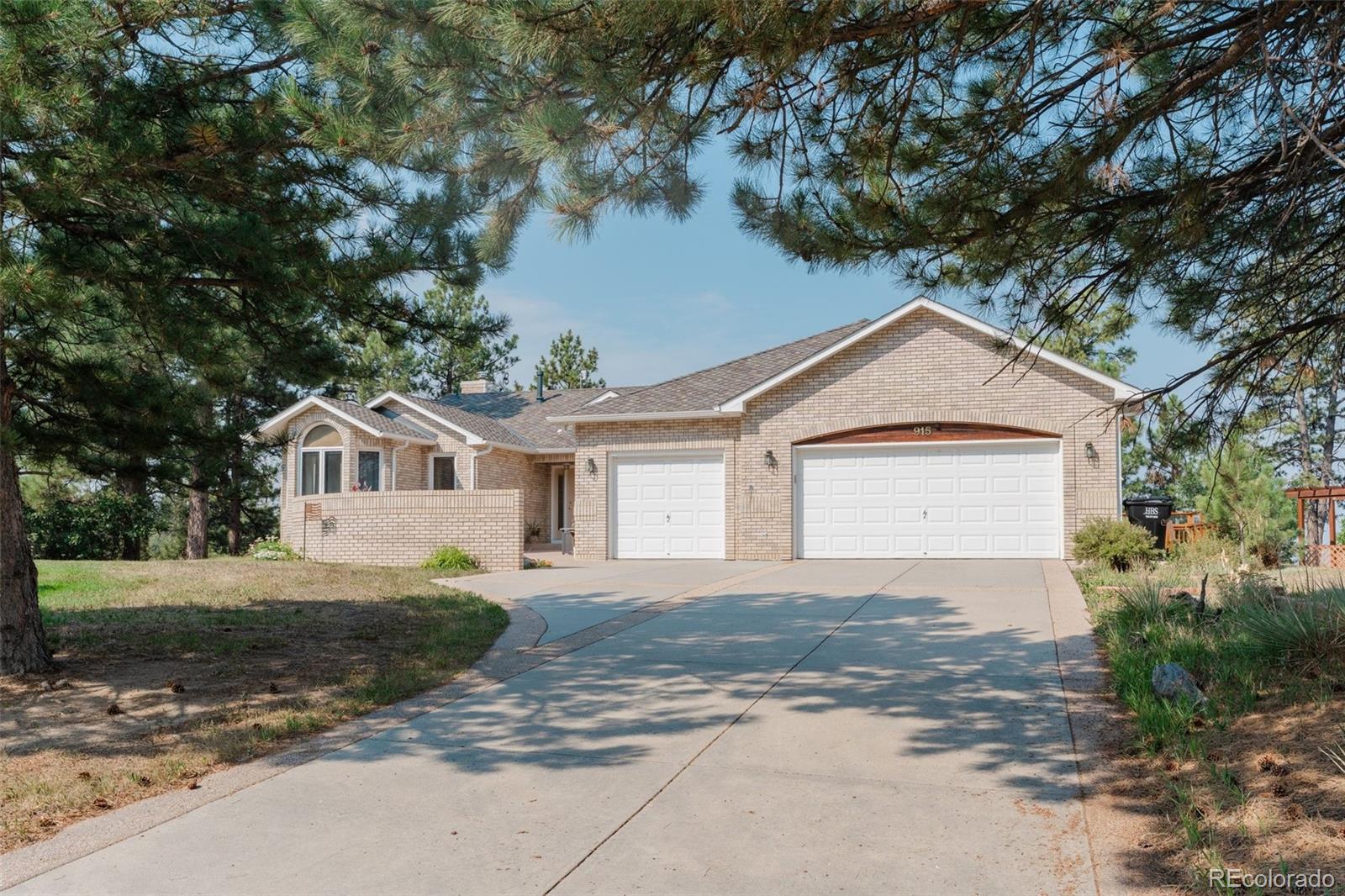915 N Bluff Dr, Franktown, CO 80116