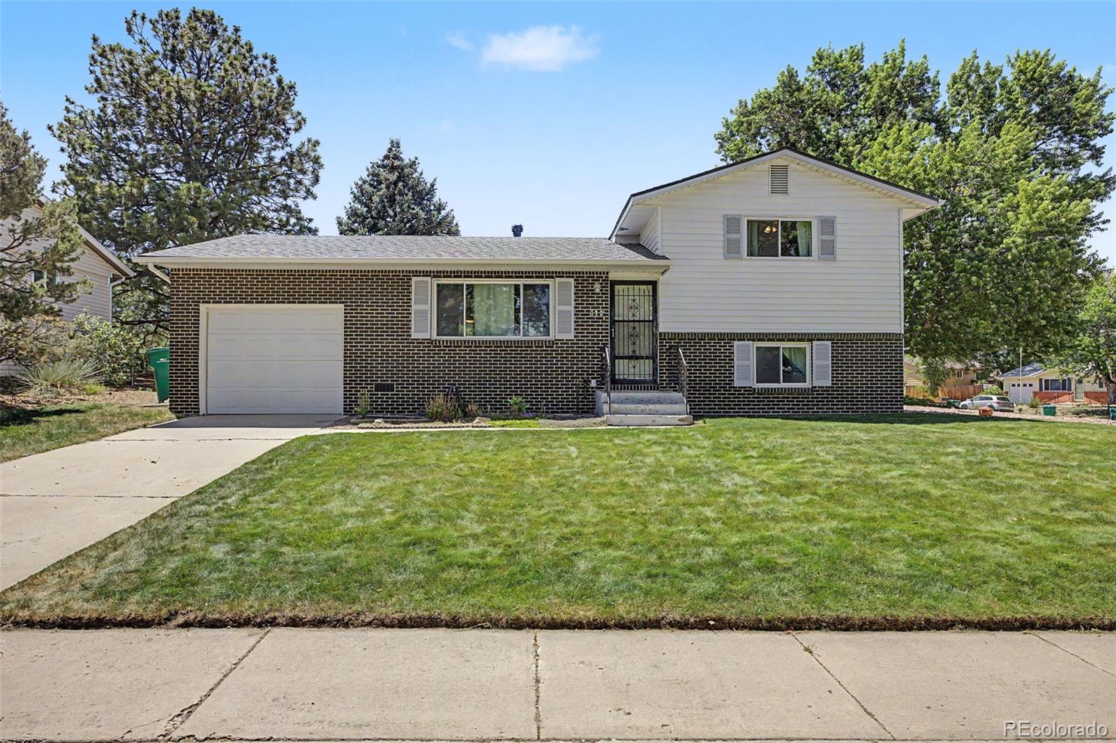712 Lansing Dr, Colorado Springs, CO 80909