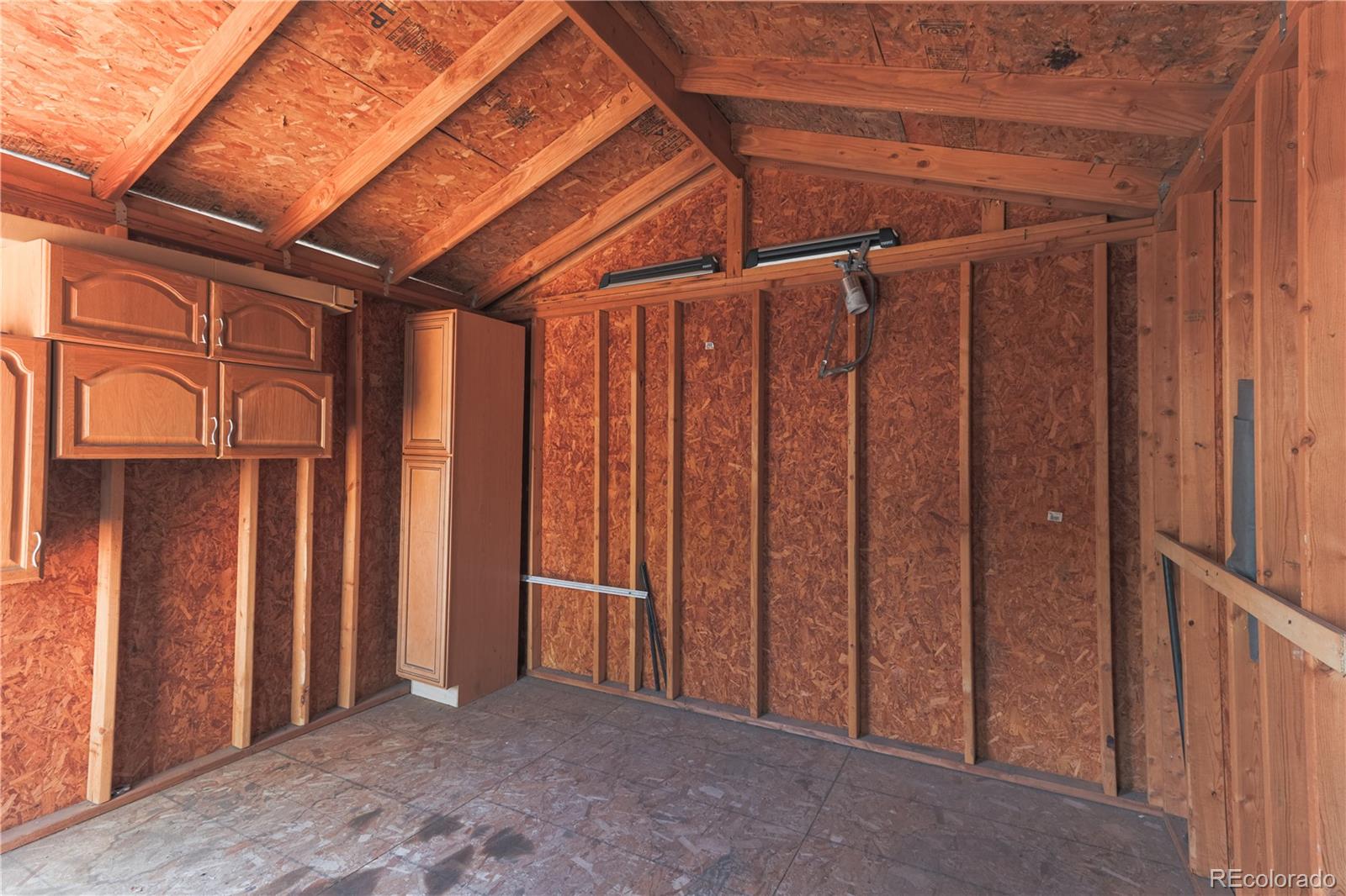 941 Zion St, Aurora, CO 80011