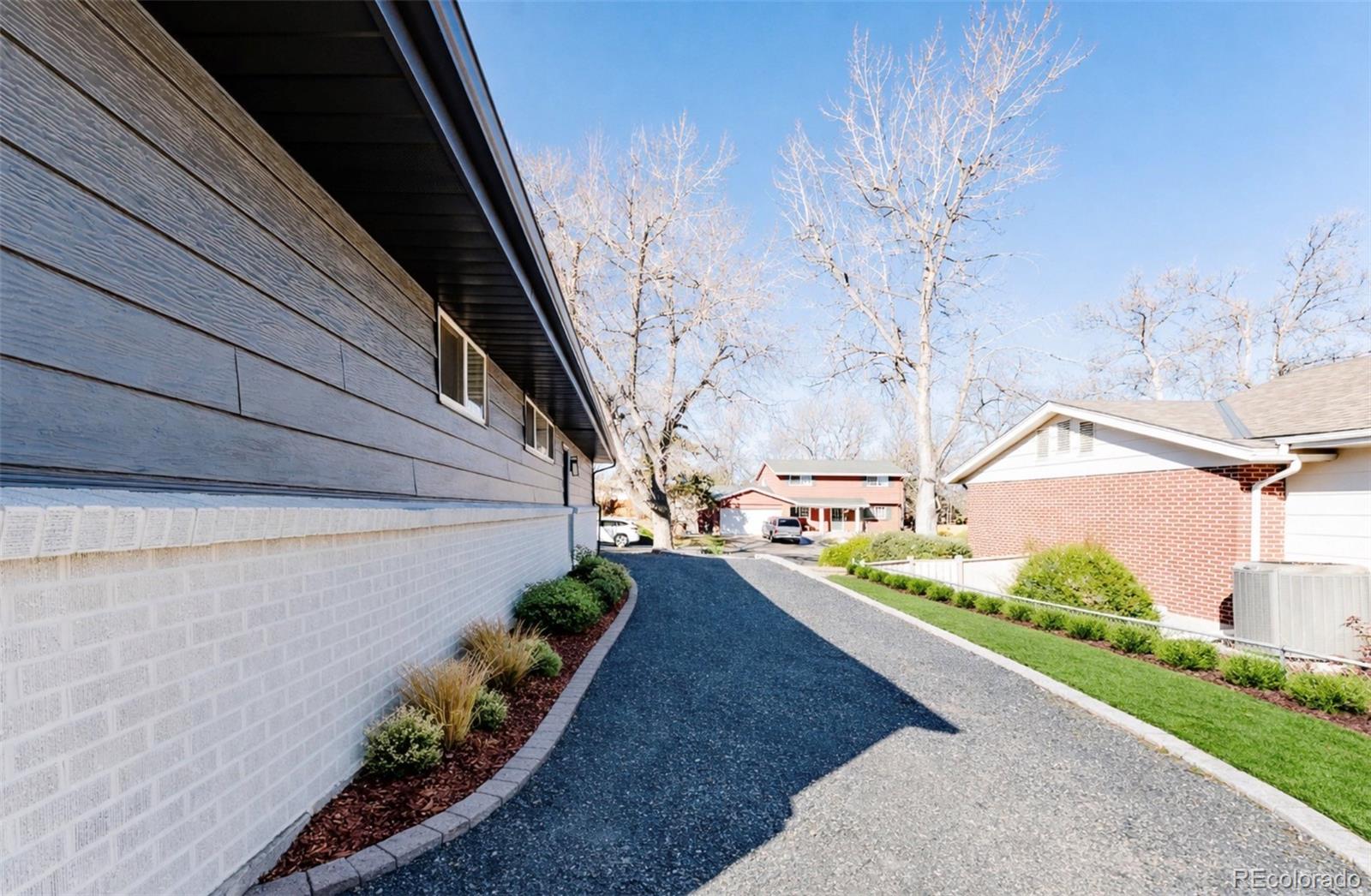 6272 S Garfield Dr, Centennial, CO 80121