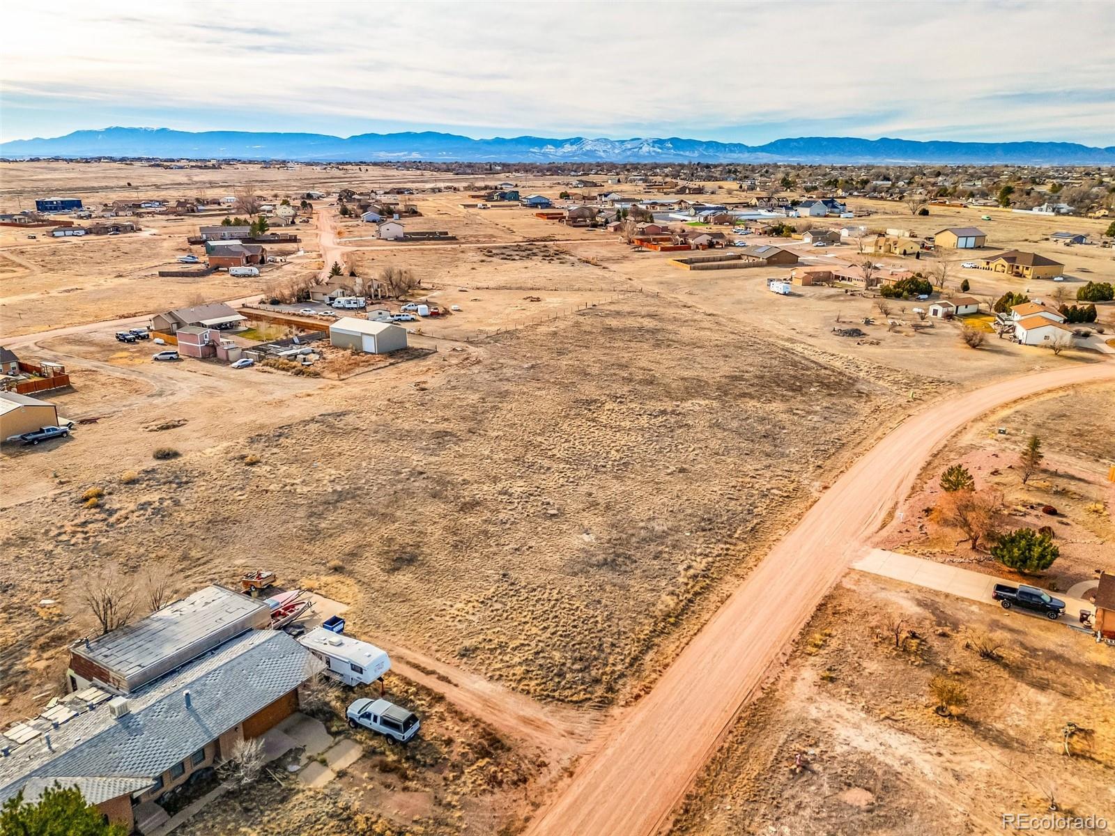 872 E Waverly Dr, Pueblo, CO 81007