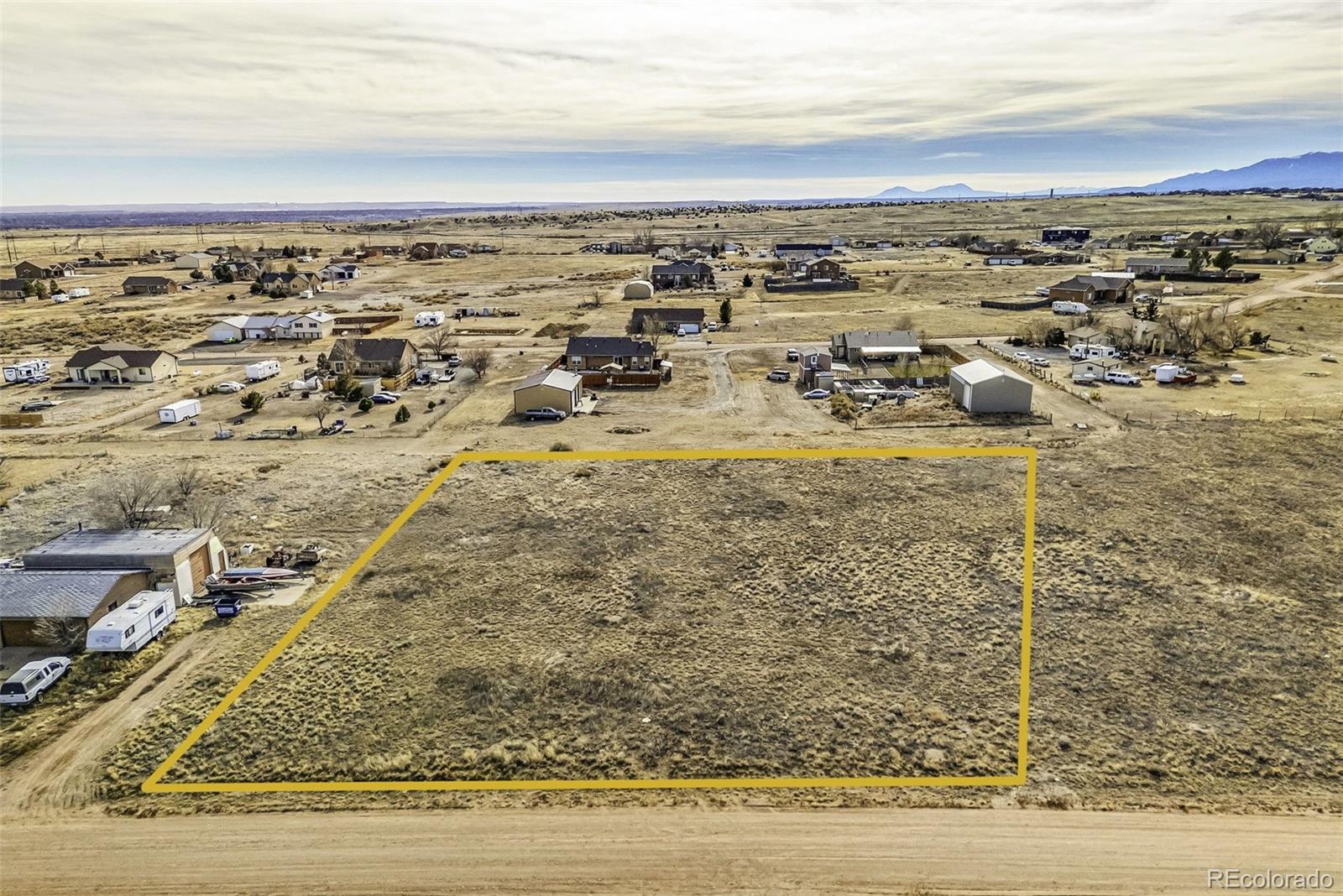 872 E Waverly Dr, Pueblo, CO 81007