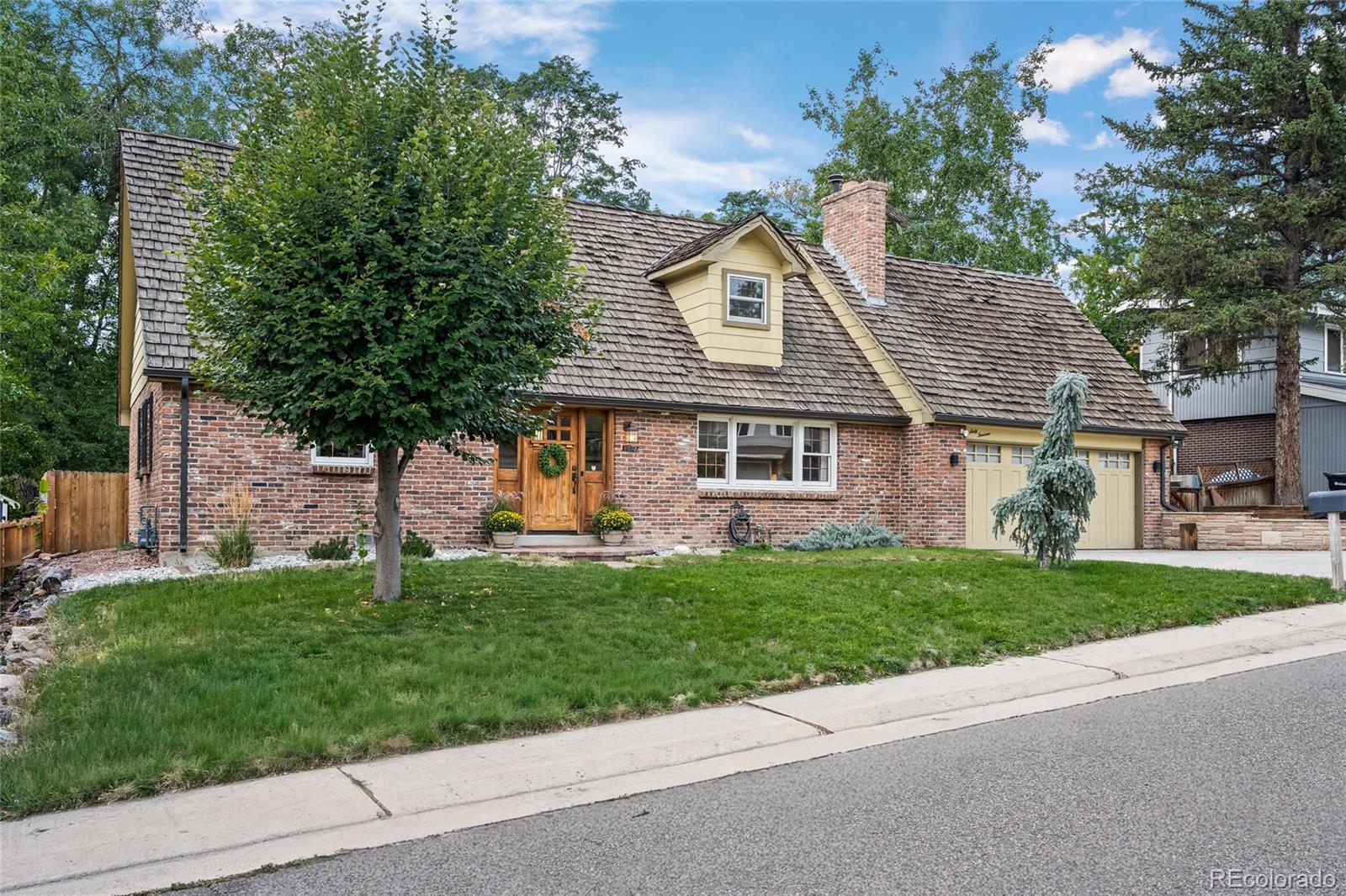 6013 Youngfield St, Arvada, CO 80004