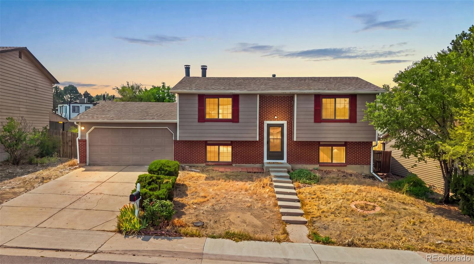 17958 E Oxford Dr, Aurora, CO 80013