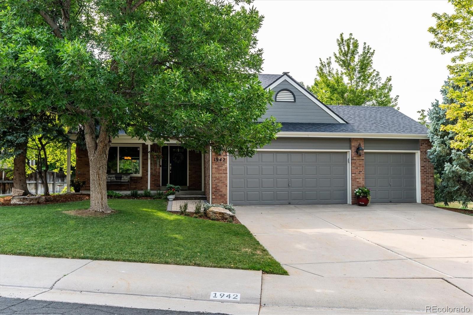 1942 Sundrop Trl, Highlands Ranch, CO 80126