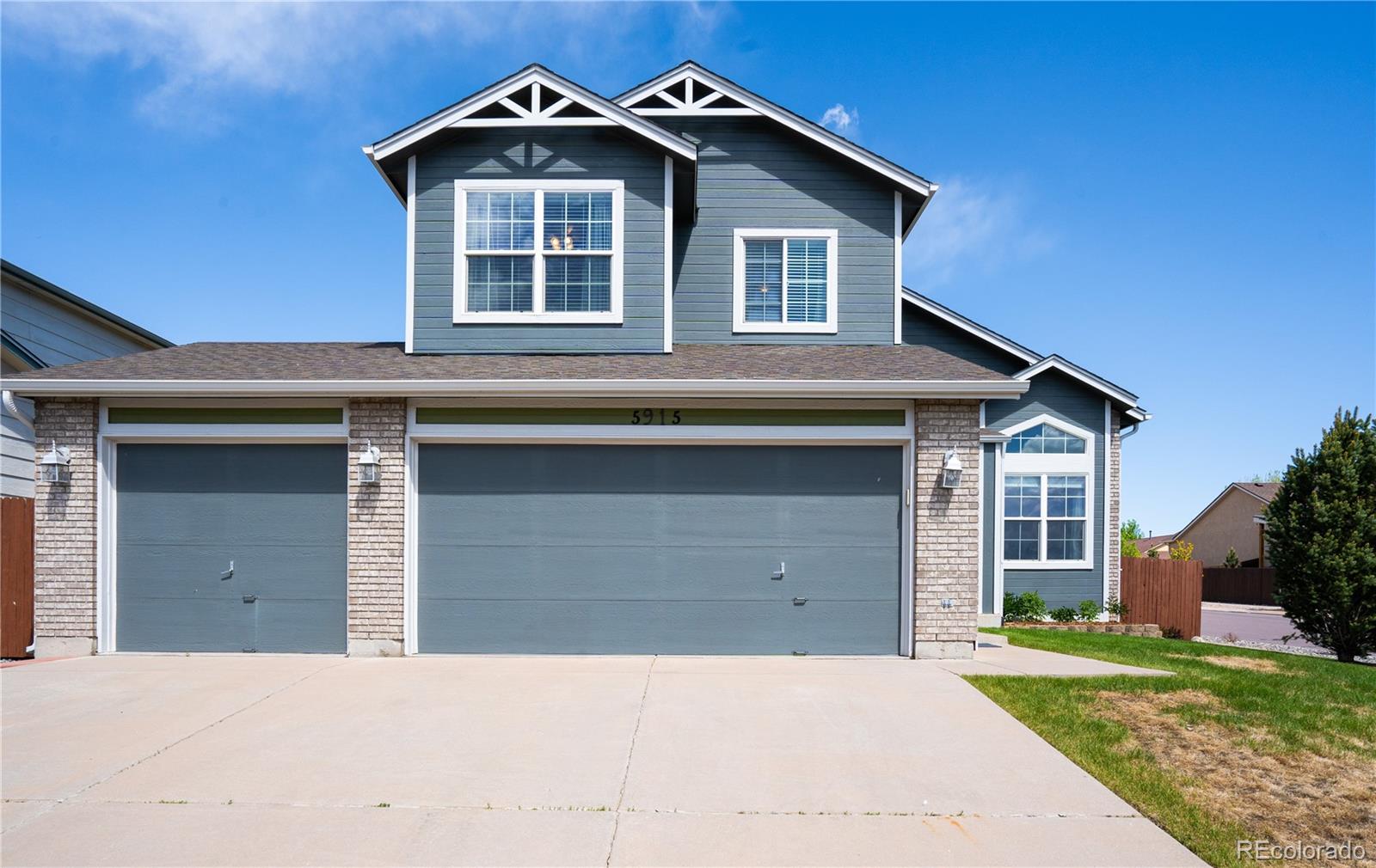5915 Pioneer Mesa Dr, Colorado Springs, CO 80923
