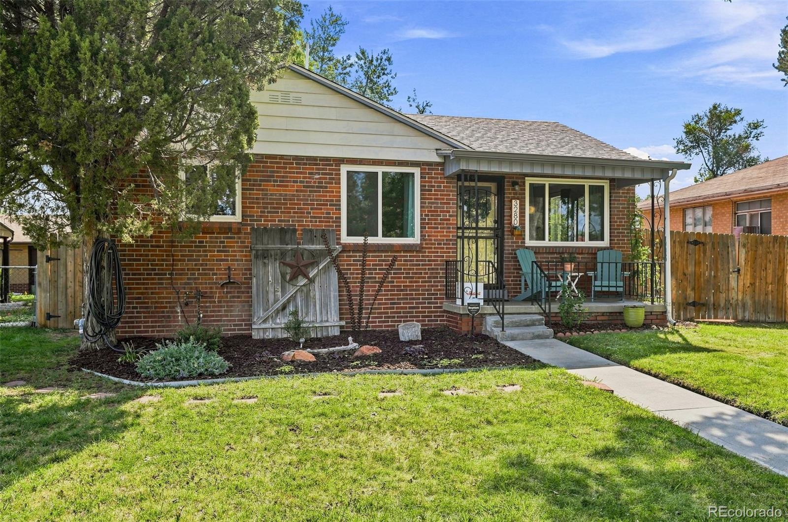 3280 Niagara St, Denver, CO 80207