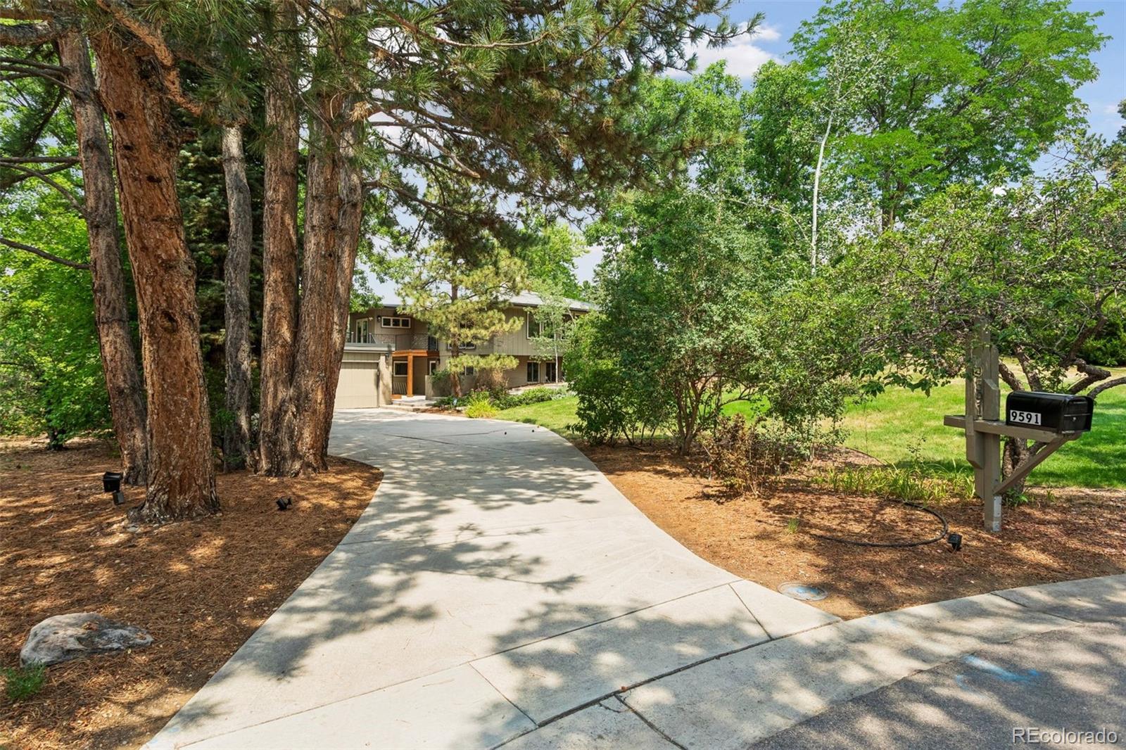 9591 E Orchard Dr, Englewood, CO 80111