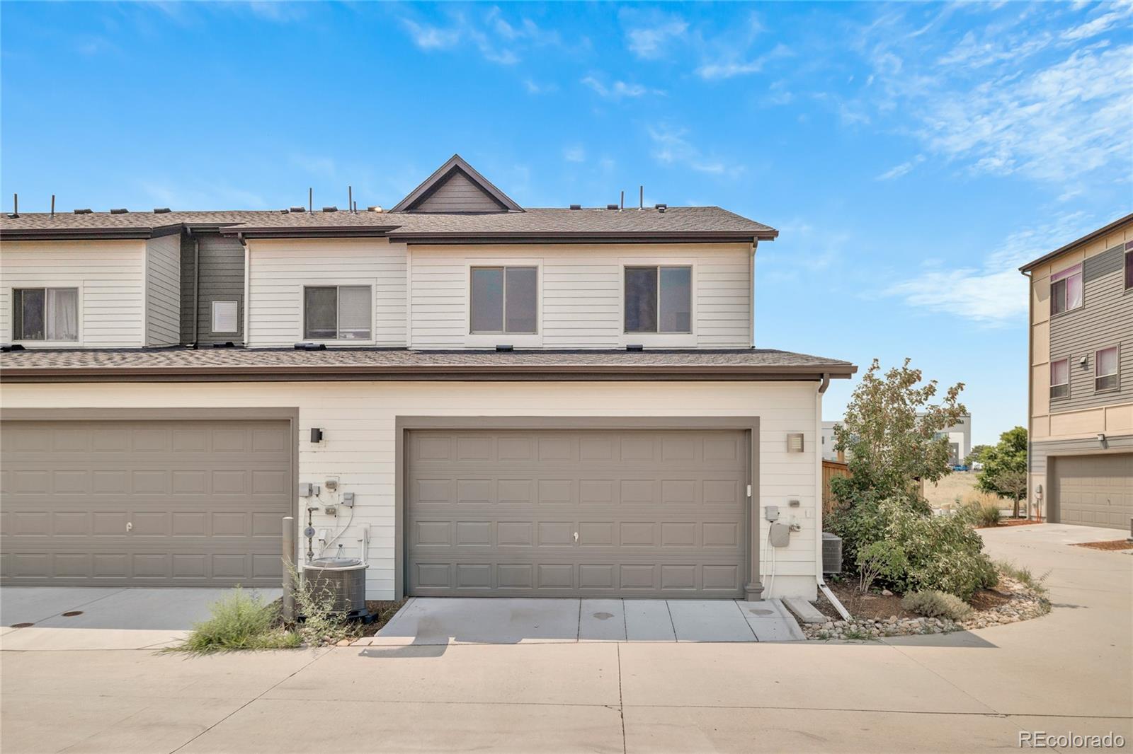 9811 E 56th Pl, Denver, CO 80238