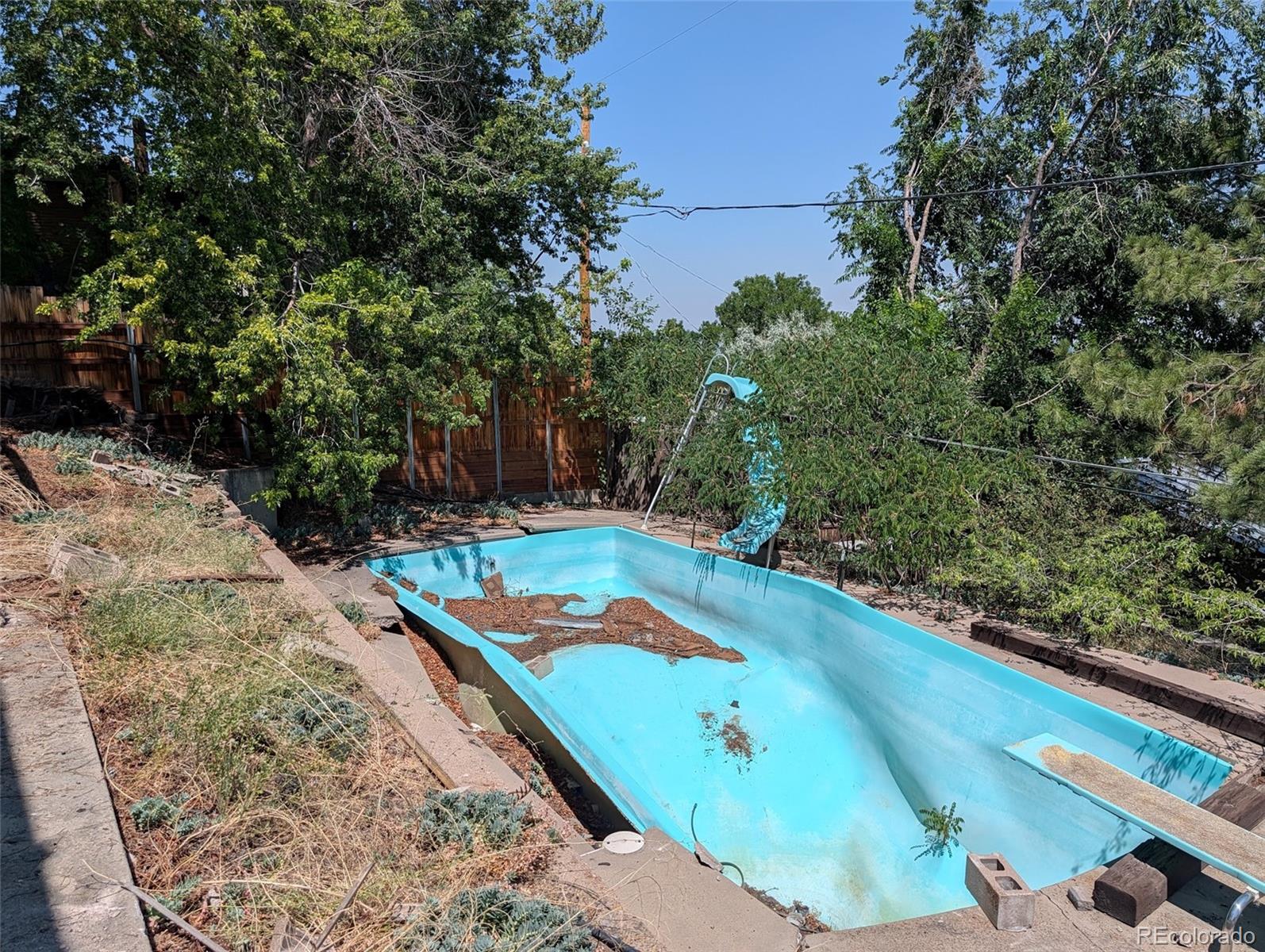 950 S Foothill Dr, Denver, CO 80228