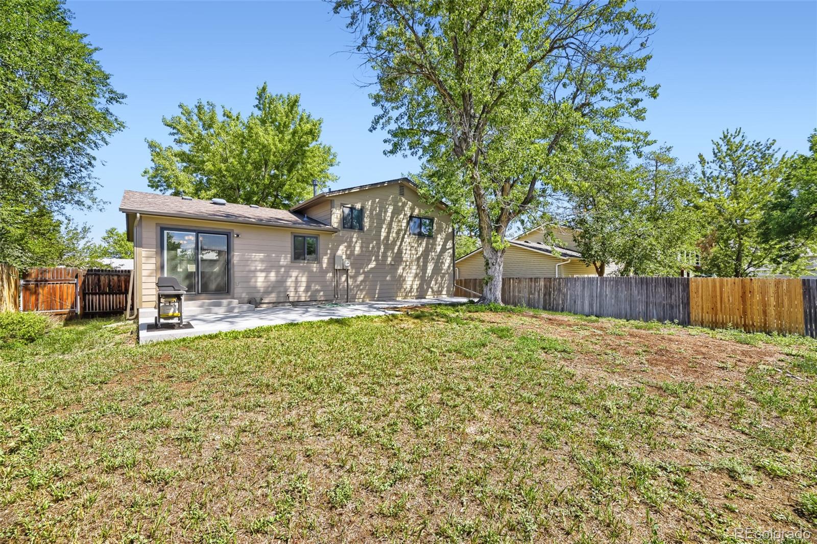 9318 W Lake Dr, Littleton, CO 80123