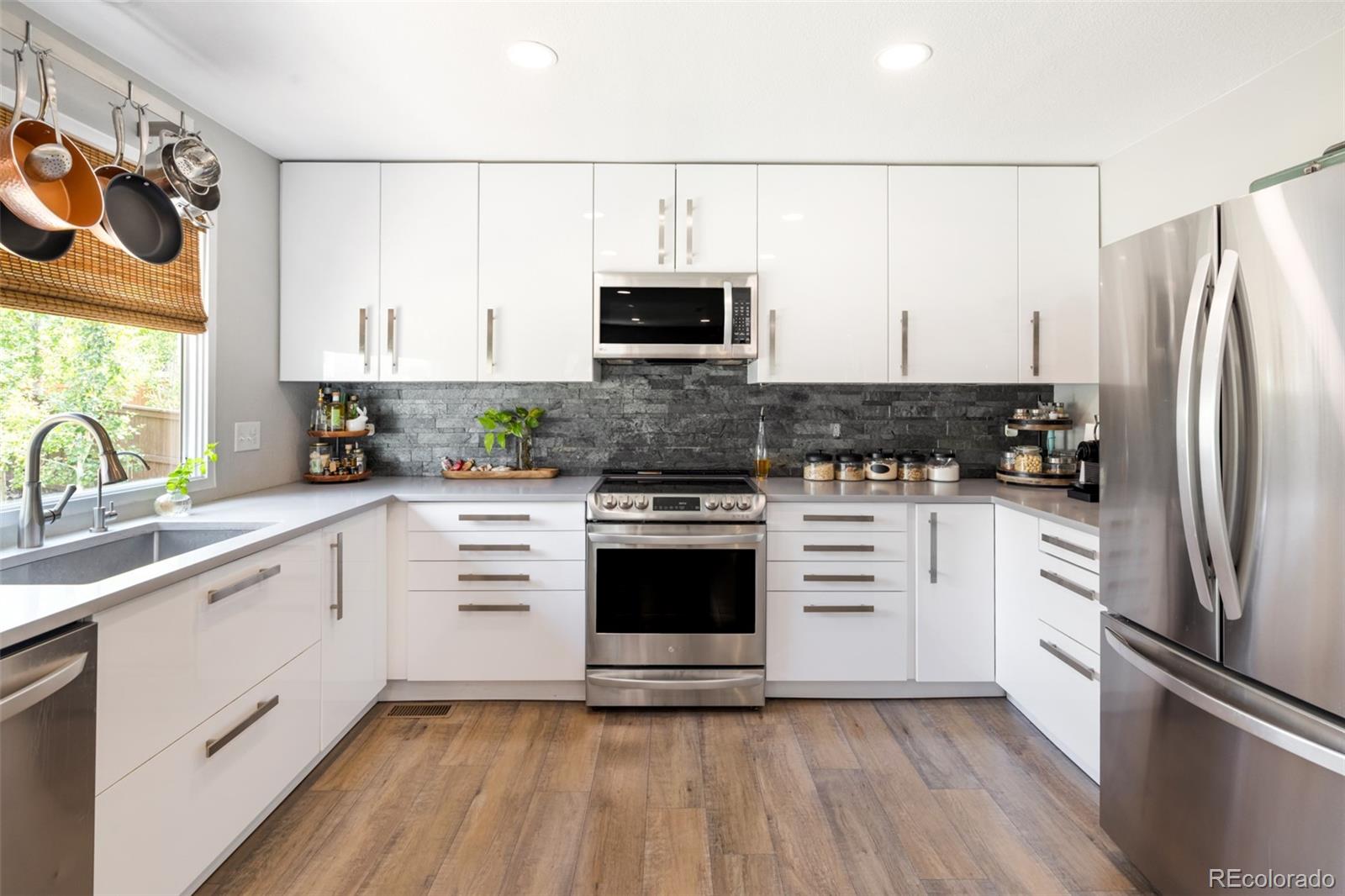 9876 Aftonwood St, Littleton, CO 80126