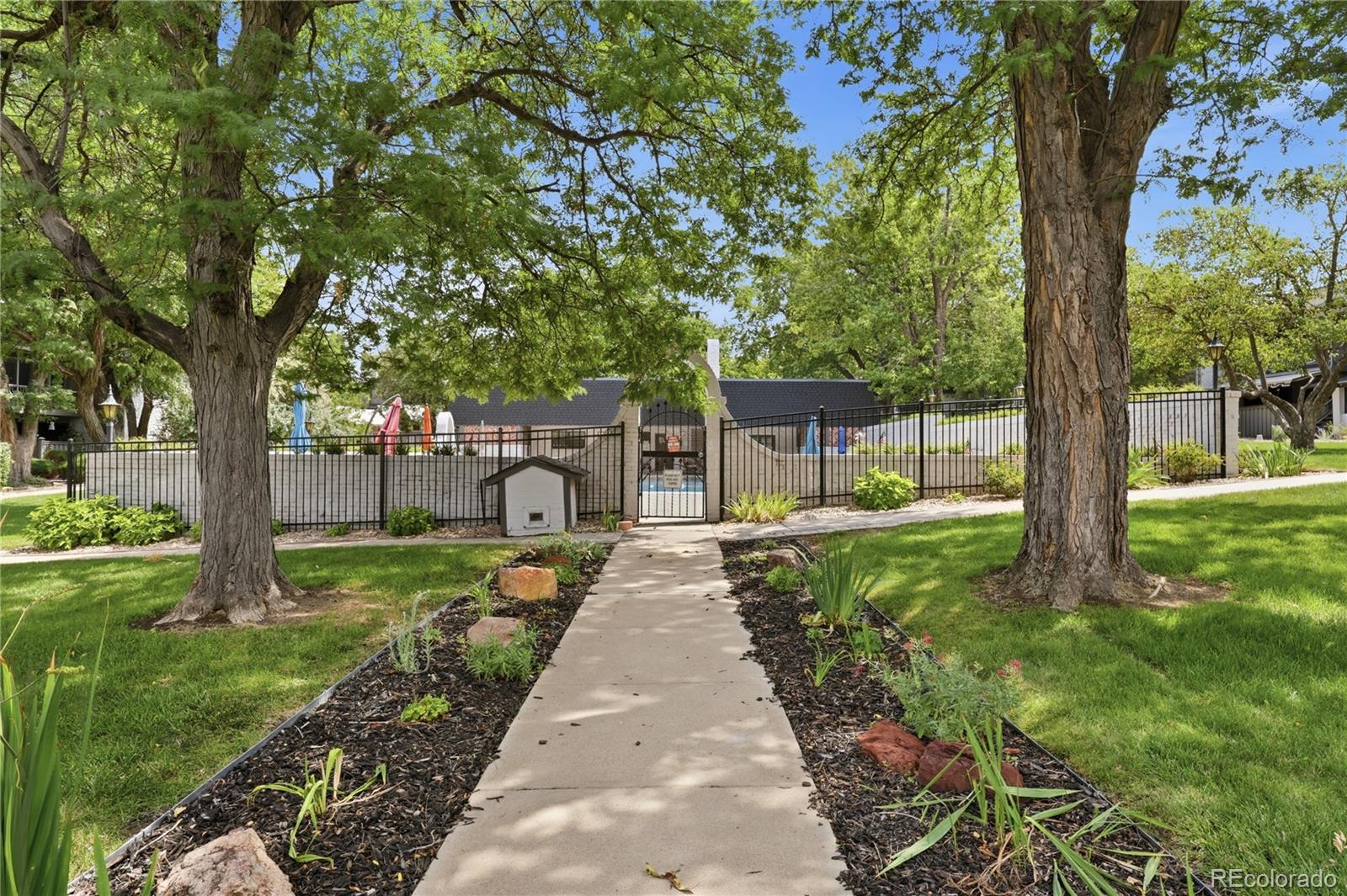 3536 S Ivanhoe St, Denver, CO 80237