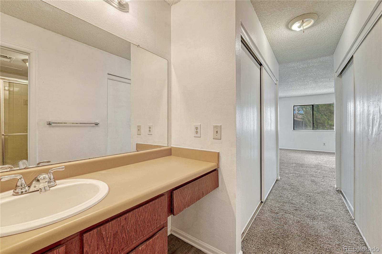 491 S Kalispell Way #101, Aurora, CO 80017