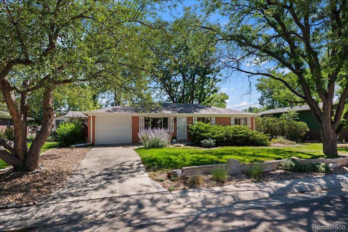 896 Birch St, Broomfield, CO 80020