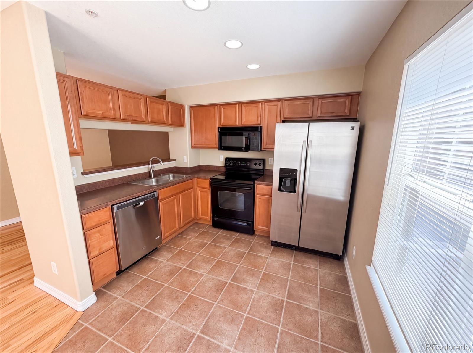 23560 Alamo Pl #B, Aurora, CO 80016