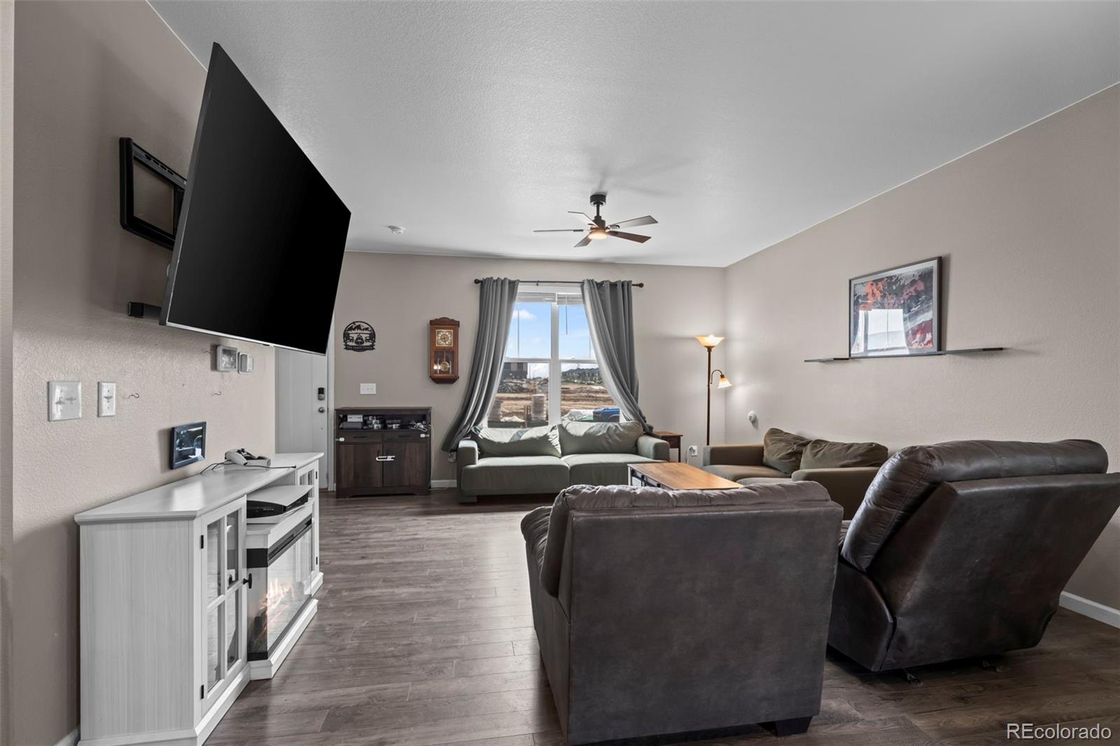 873 N Riviera St, Aurora, CO 80018