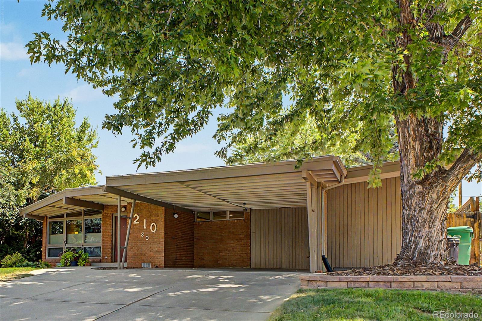 210 S Kearney St, Denver, CO 80224