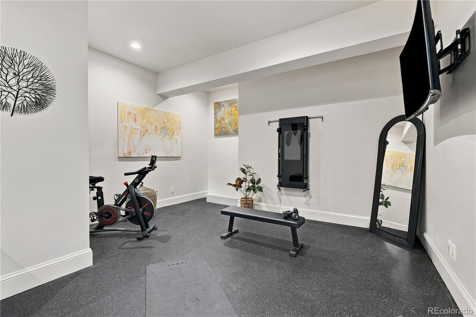 951 Warbling Dr, Windsor, CO 80550