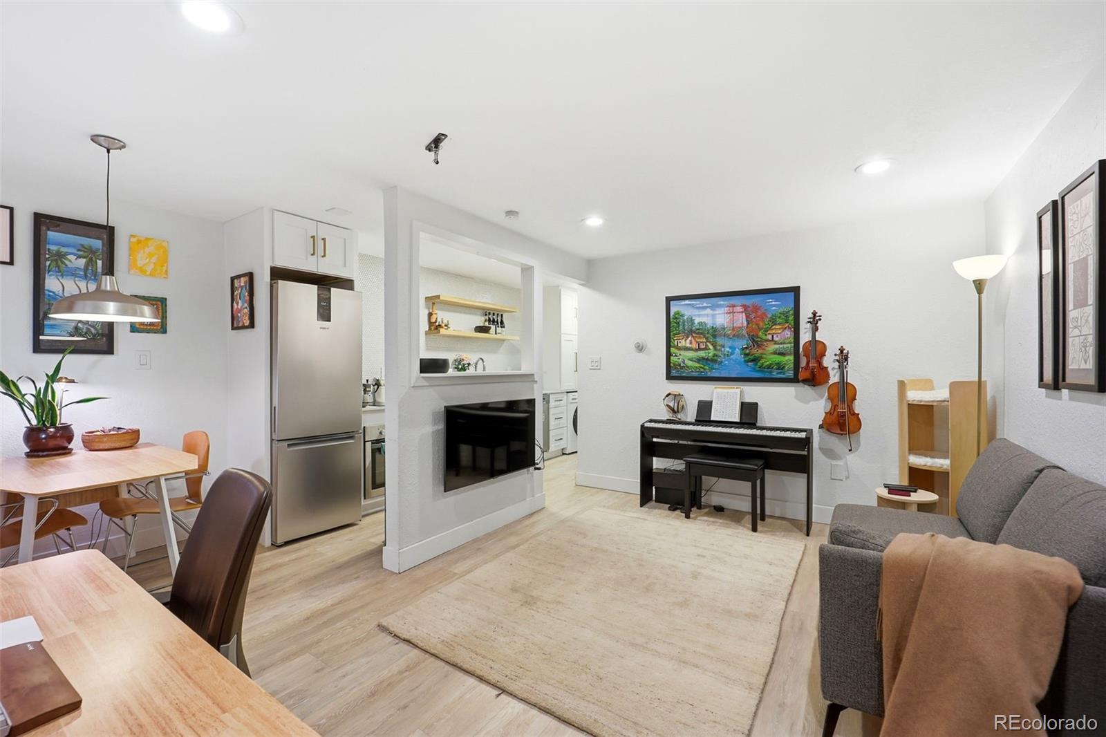 148 S Emerson St #104, Denver, CO 80209