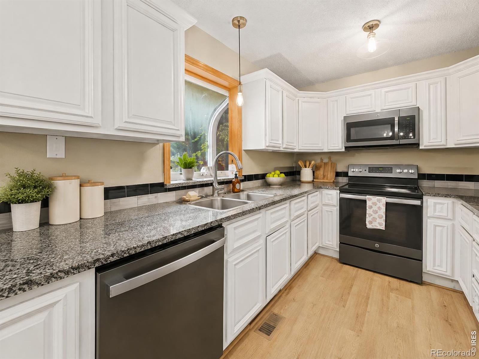4326 W 22nd St, Greeley, CO 80634