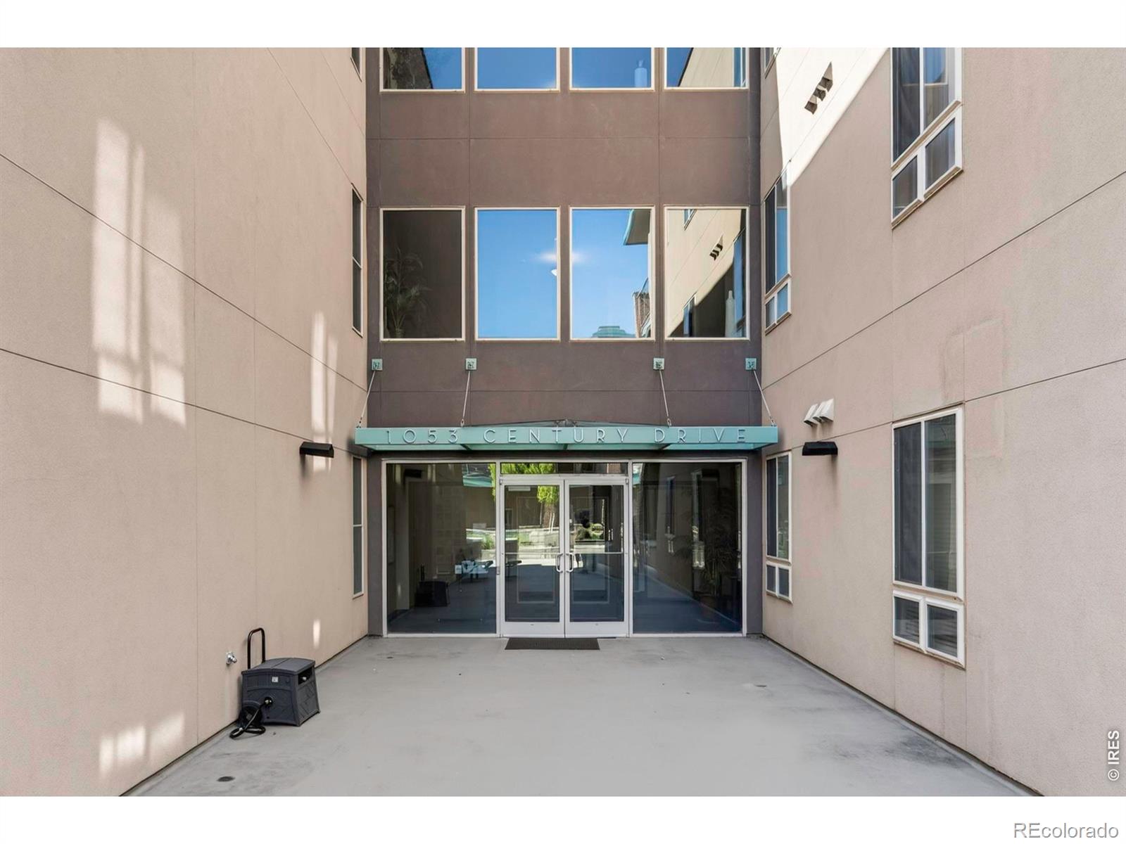 1053 W Century Dr #101, Louisville, CO 80027